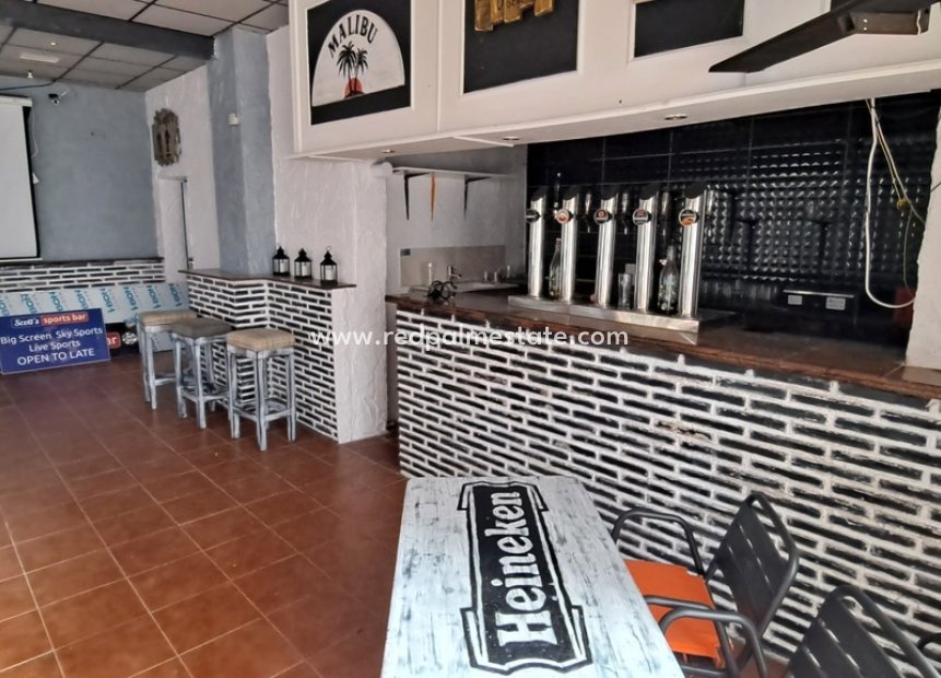 Revente - Entreprise -
Orihuela Costa - Inland