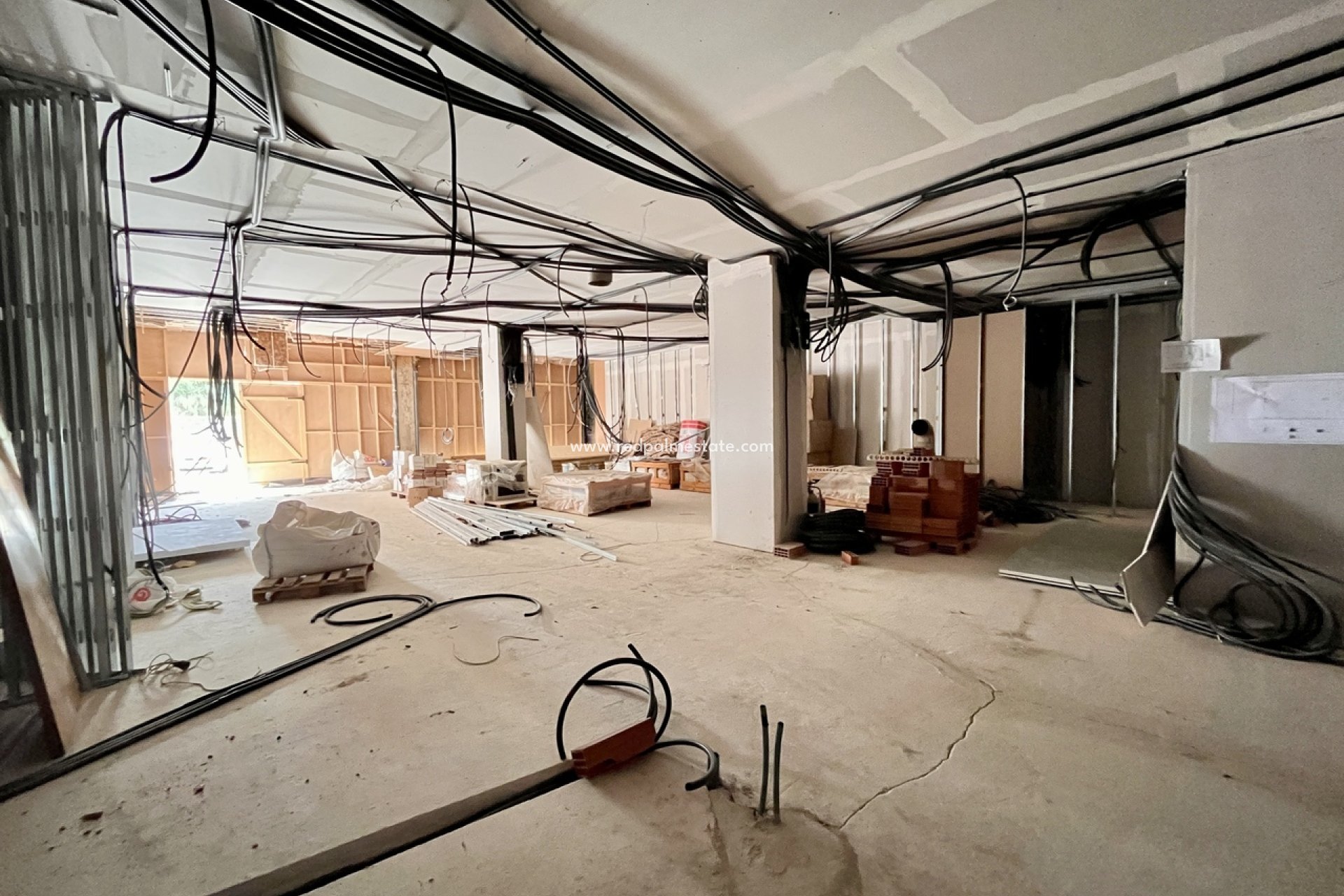 Revente - Entreprise -
Orihuela Costa - La Zenia