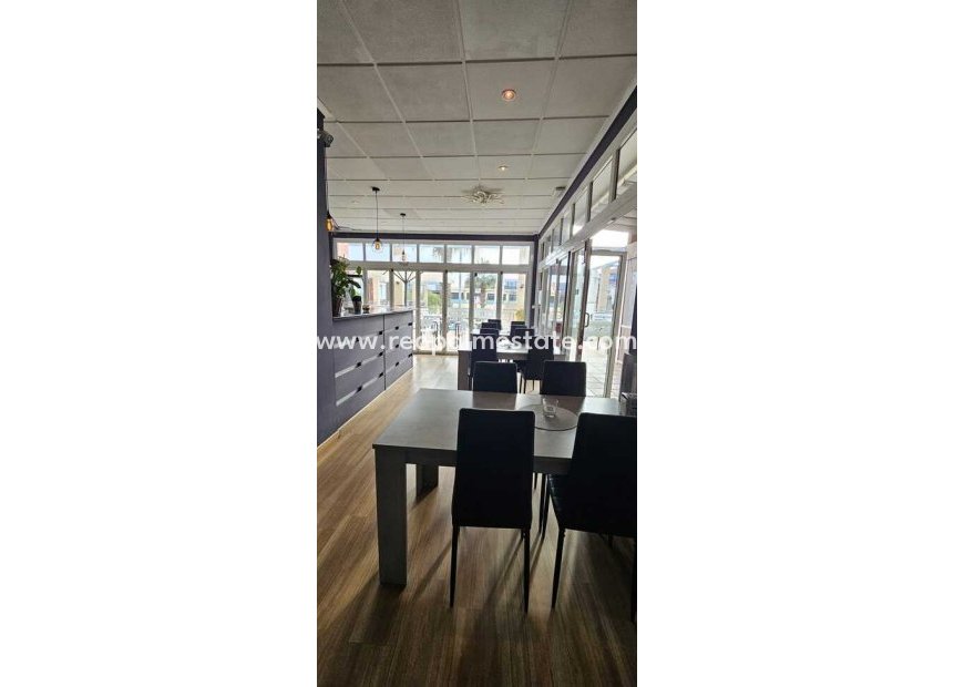 Revente - Entreprise -
Orihuela Costa - Los Dolses