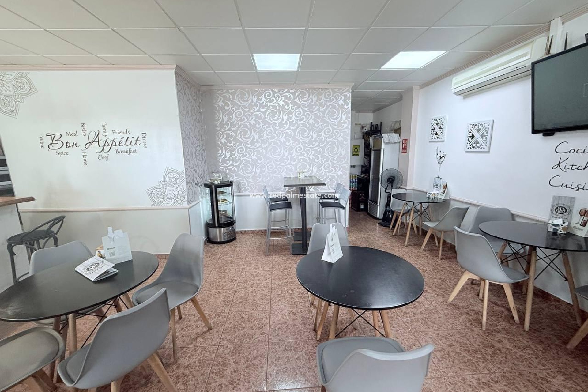 Revente - Entreprise -
Orihuela Costa - Punta prima