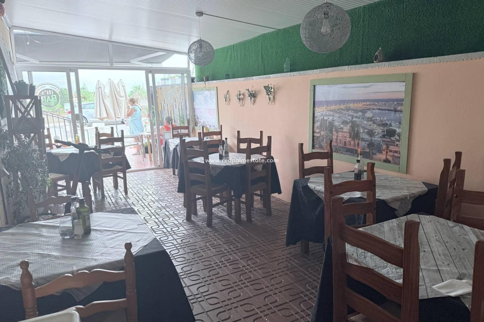 Revente - Entreprise -
Orihuela Costa - Punta prima