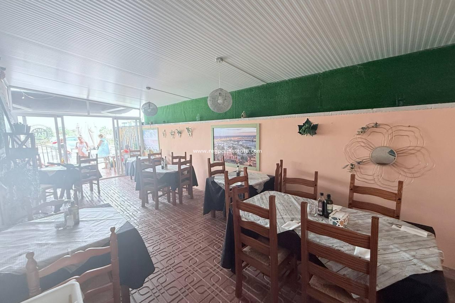 Revente - Entreprise -
Orihuela Costa - Punta prima