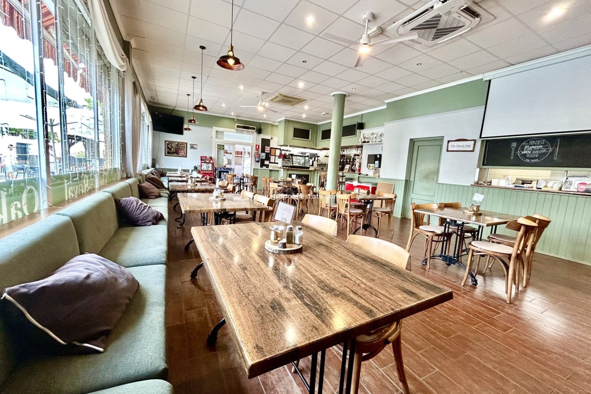 Revente - Entreprise -
Orihuela Costa - Villamartín