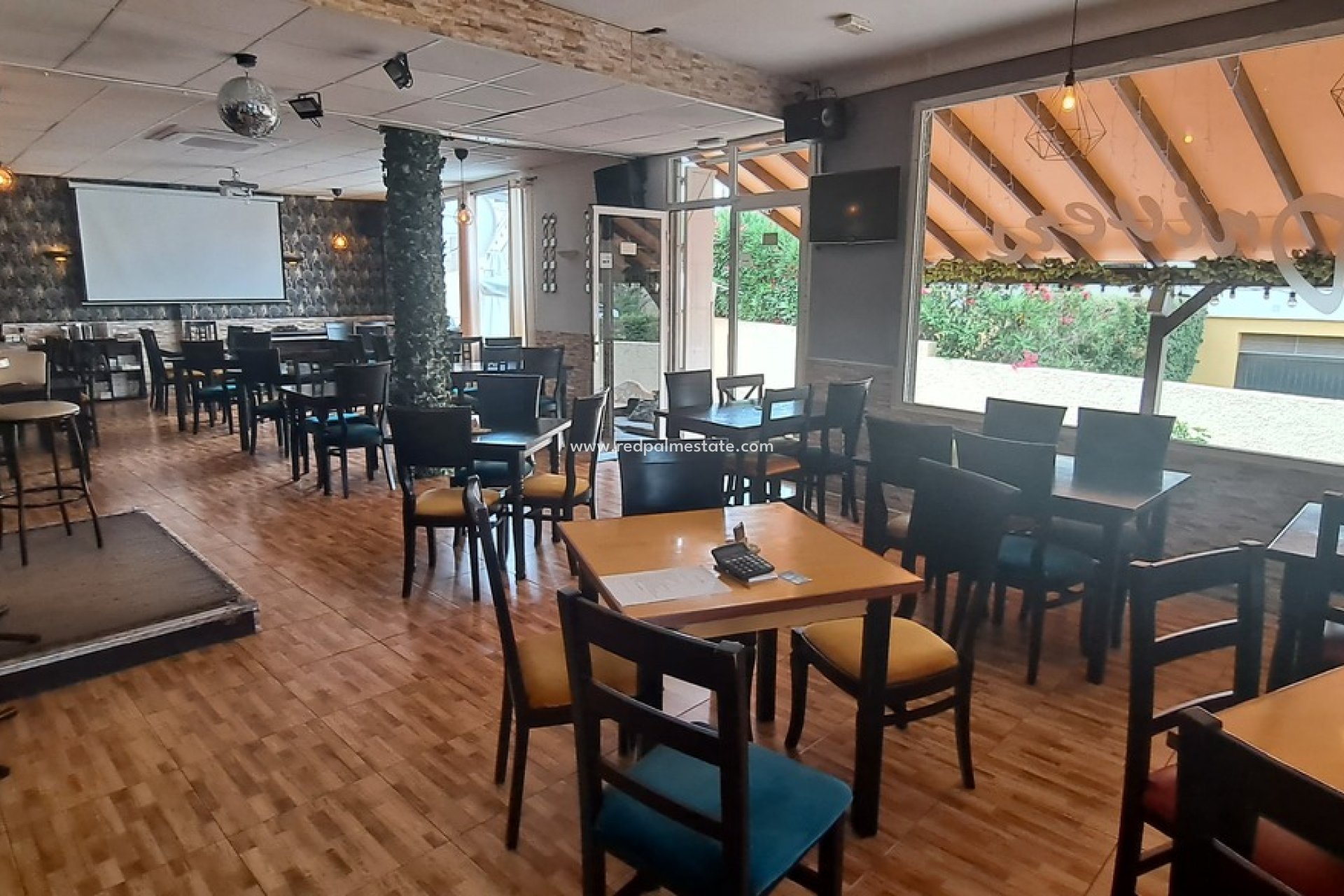 Revente - Entreprise -
Orihuela Costa - Villamartín