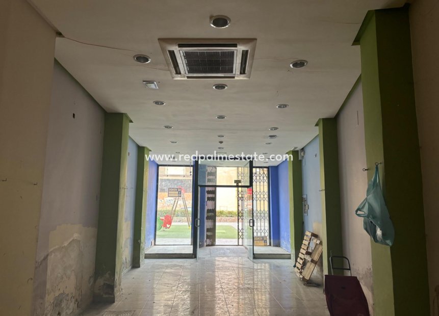 Revente - Entreprise -
Orihuela Costa - Zona Centro