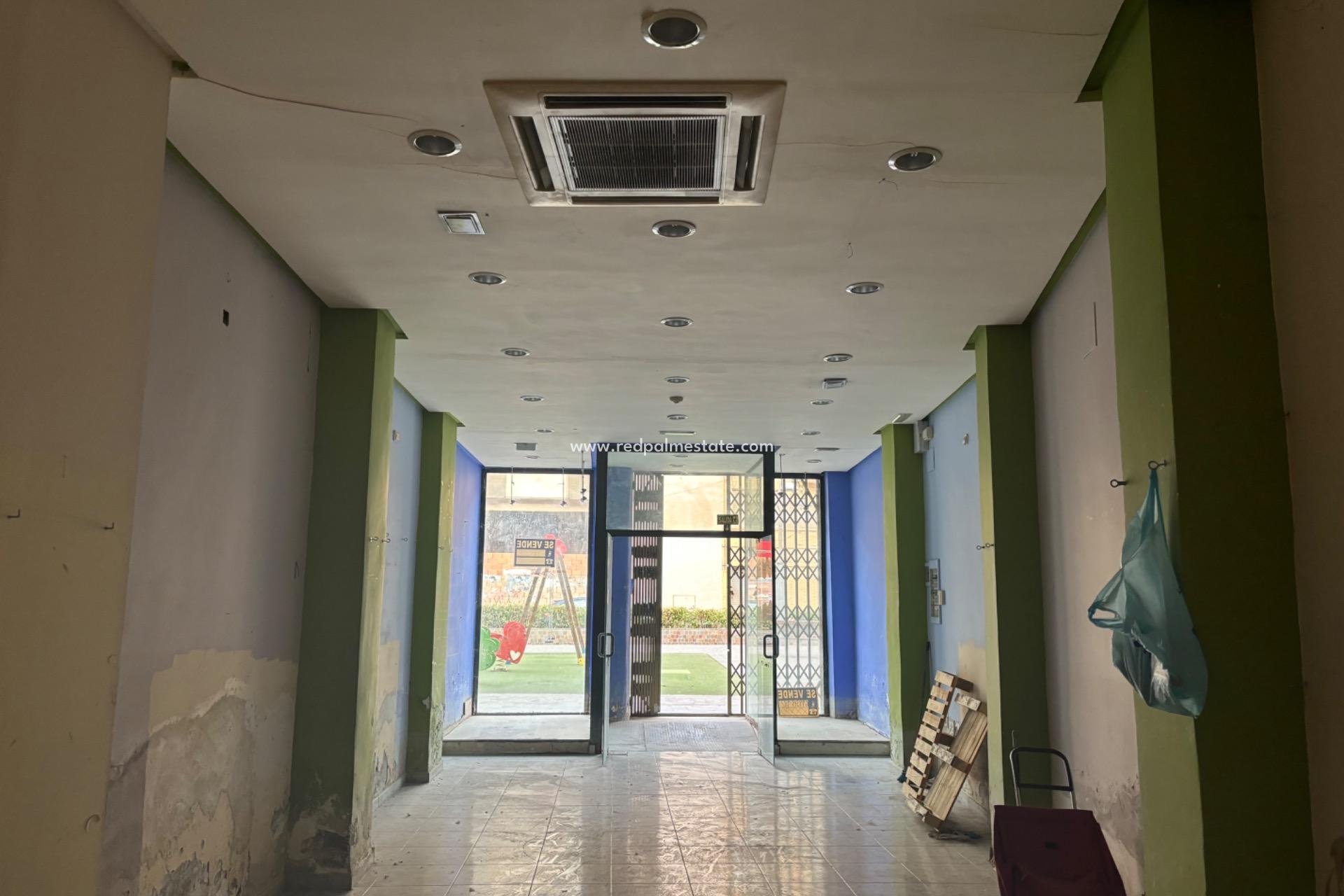 Revente - Entreprise -
Orihuela Costa - Zona Centro