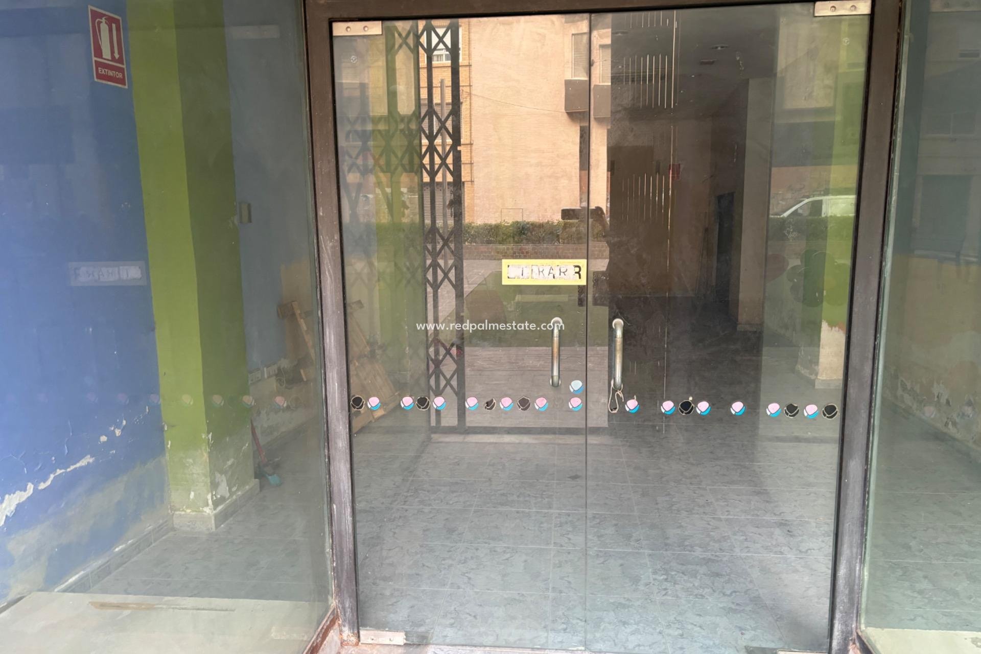 Revente - Entreprise -
Orihuela Costa - Zona Centro