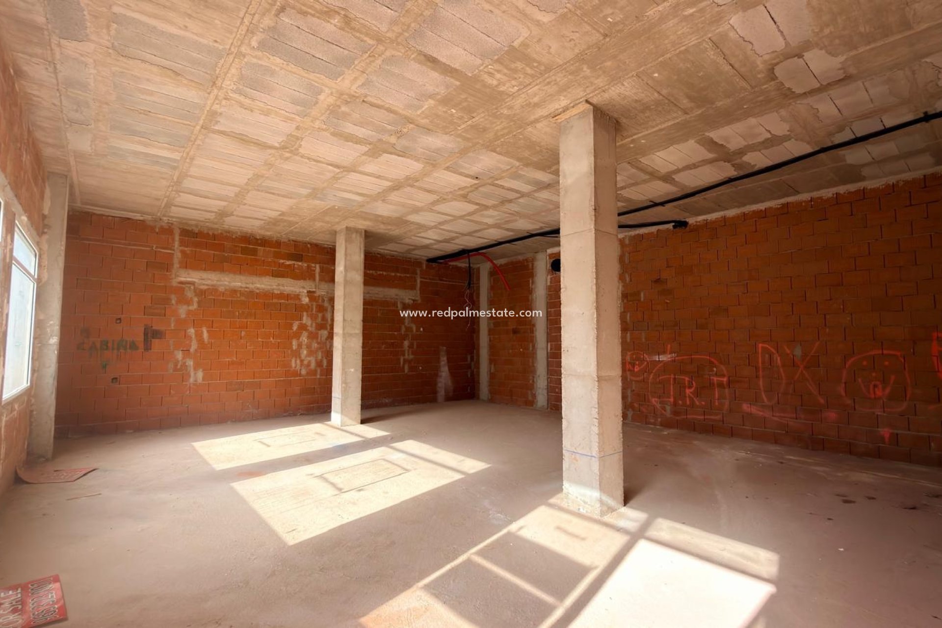 Revente - Entreprise -
Orihuela Costa