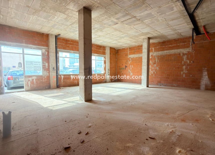 Revente - Entreprise -
Orihuela Costa