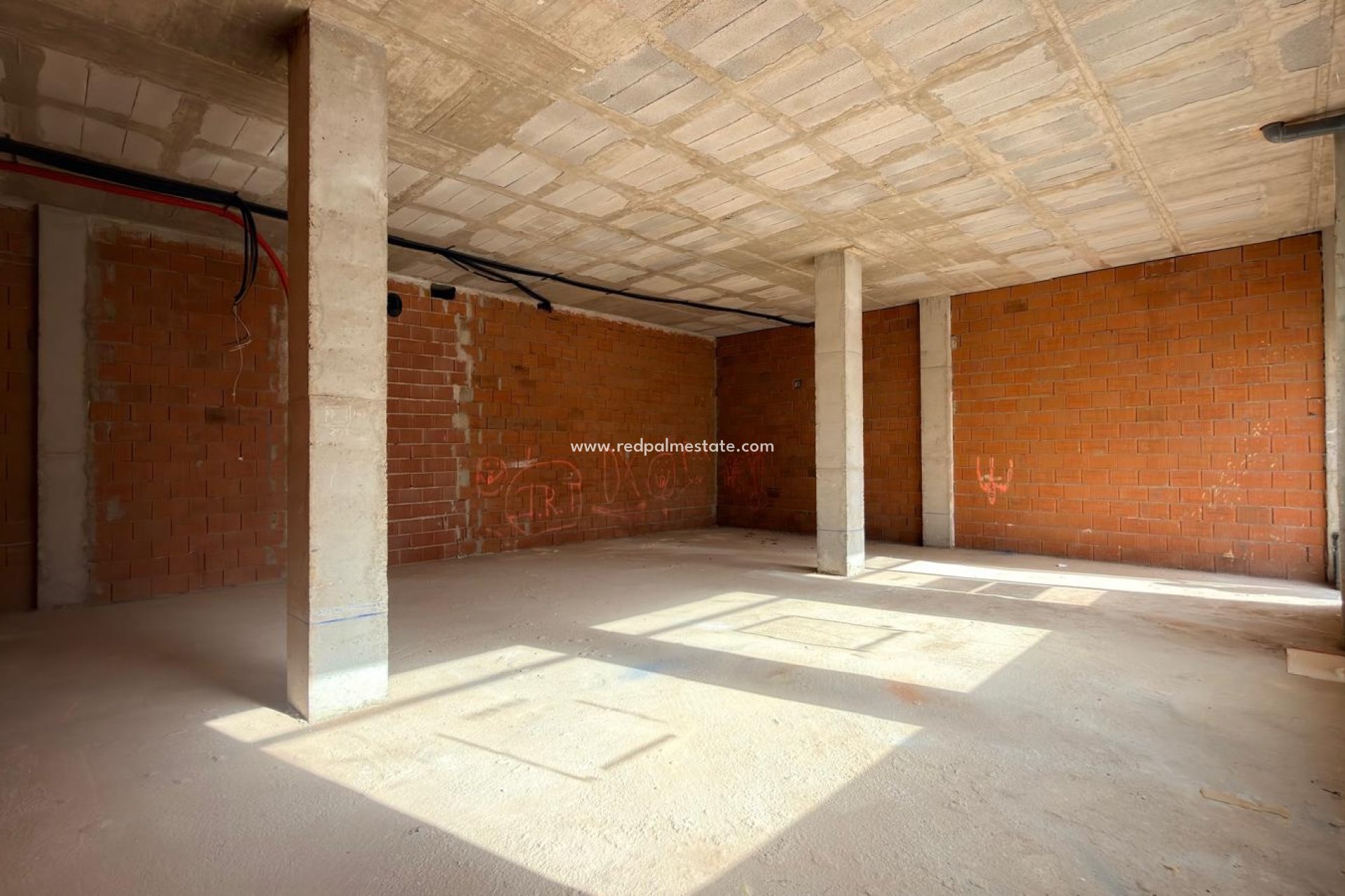 Revente - Entreprise -
Orihuela Costa