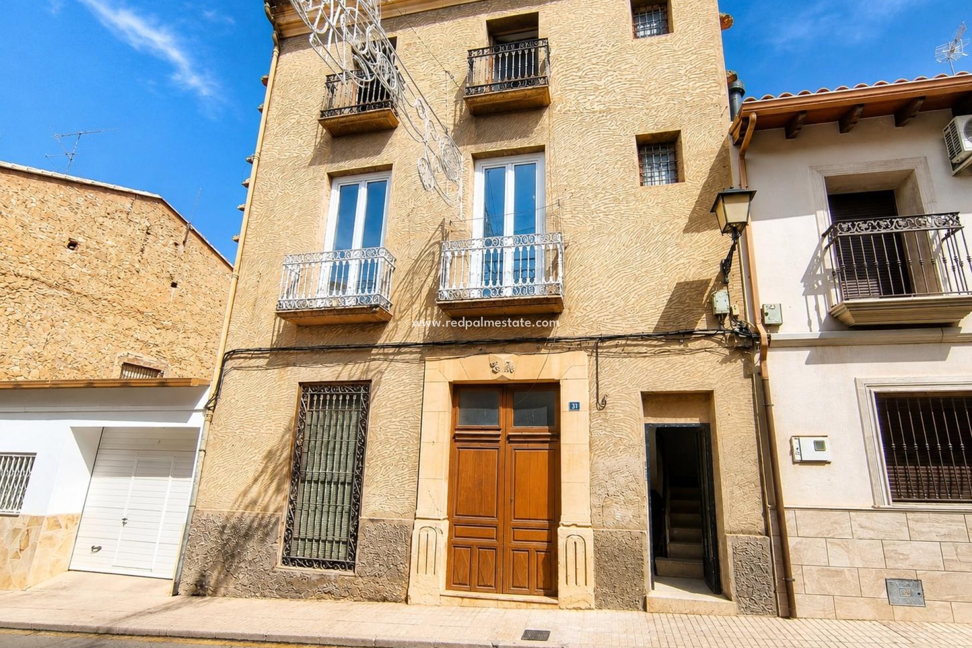 Revente - Entreprise -
Pinoso - Inland