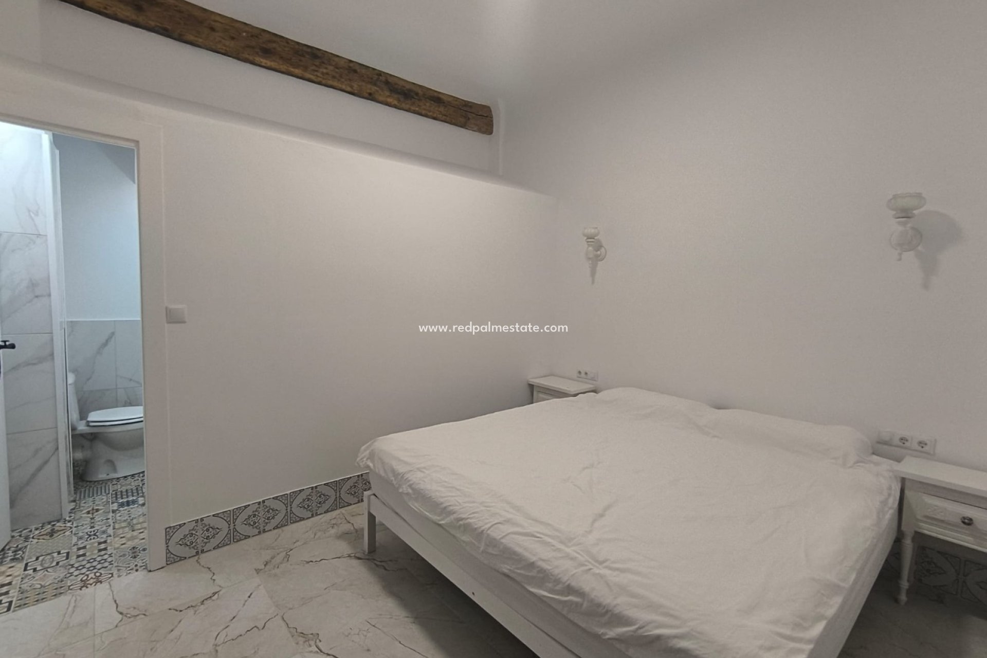 Revente - Entreprise -
Pinoso - Inland