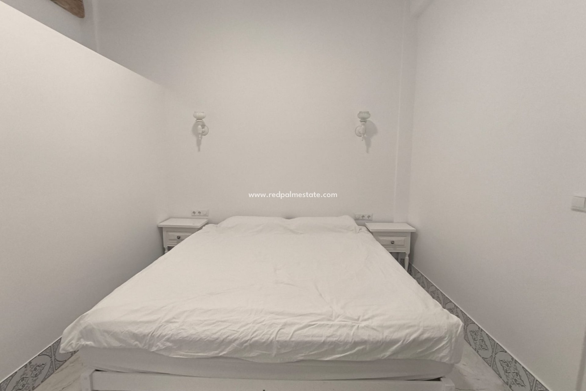 Revente - Entreprise -
Pinoso - Inland
