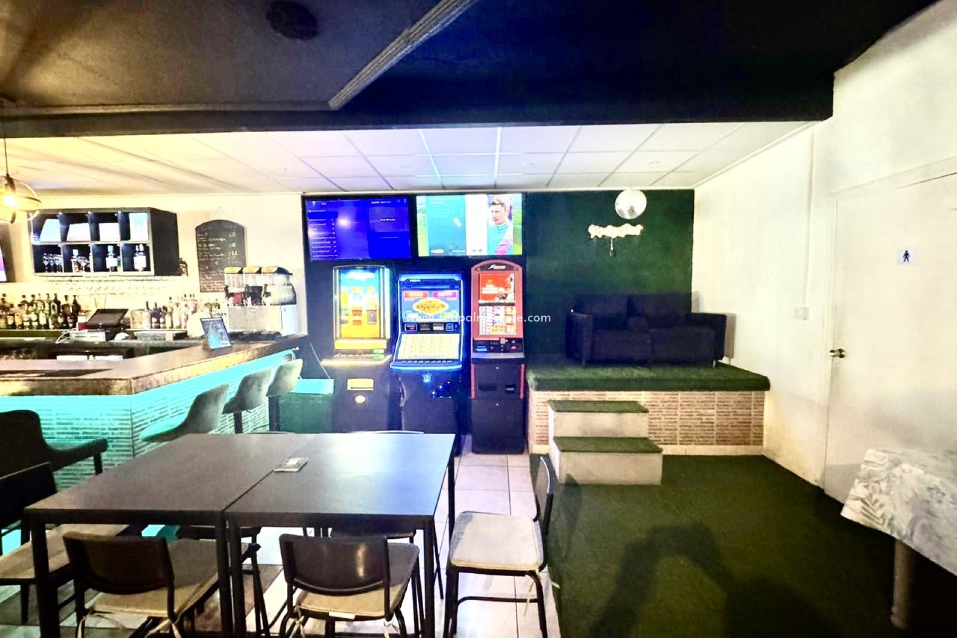 Revente - Entreprise -
San Miguel de Salinas - Inland