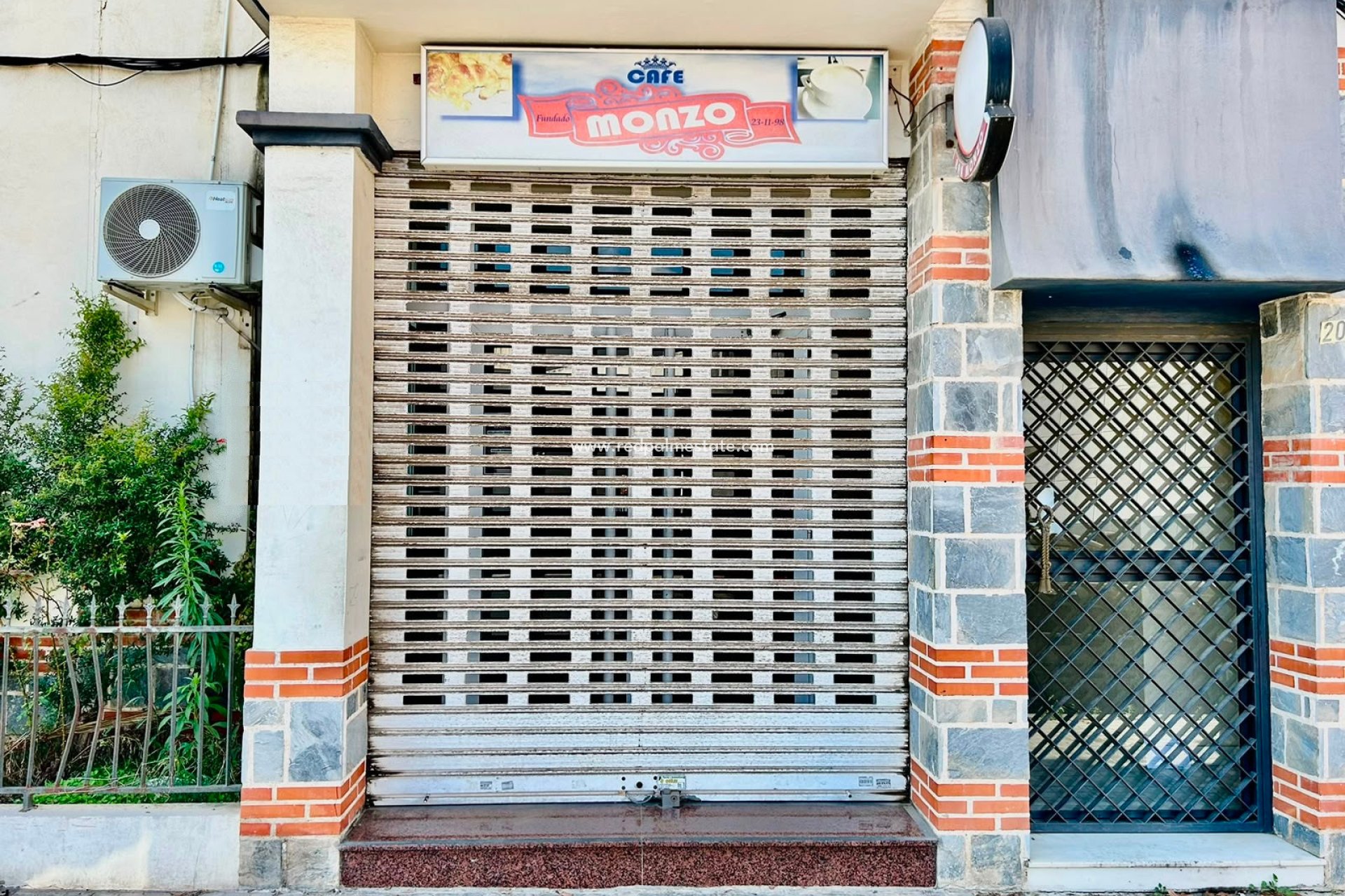 Revente - Entreprise -
Torrevieja - Center Torrevieja