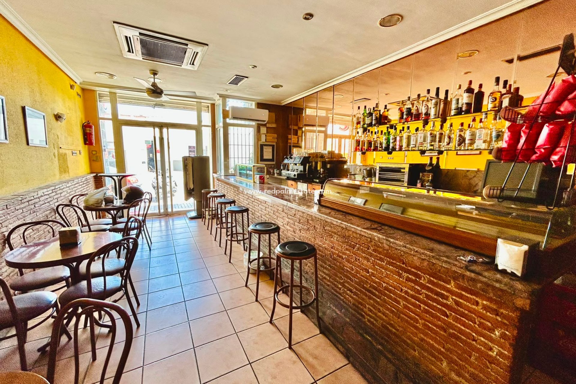 Revente - Entreprise -
Torrevieja - Center Torrevieja