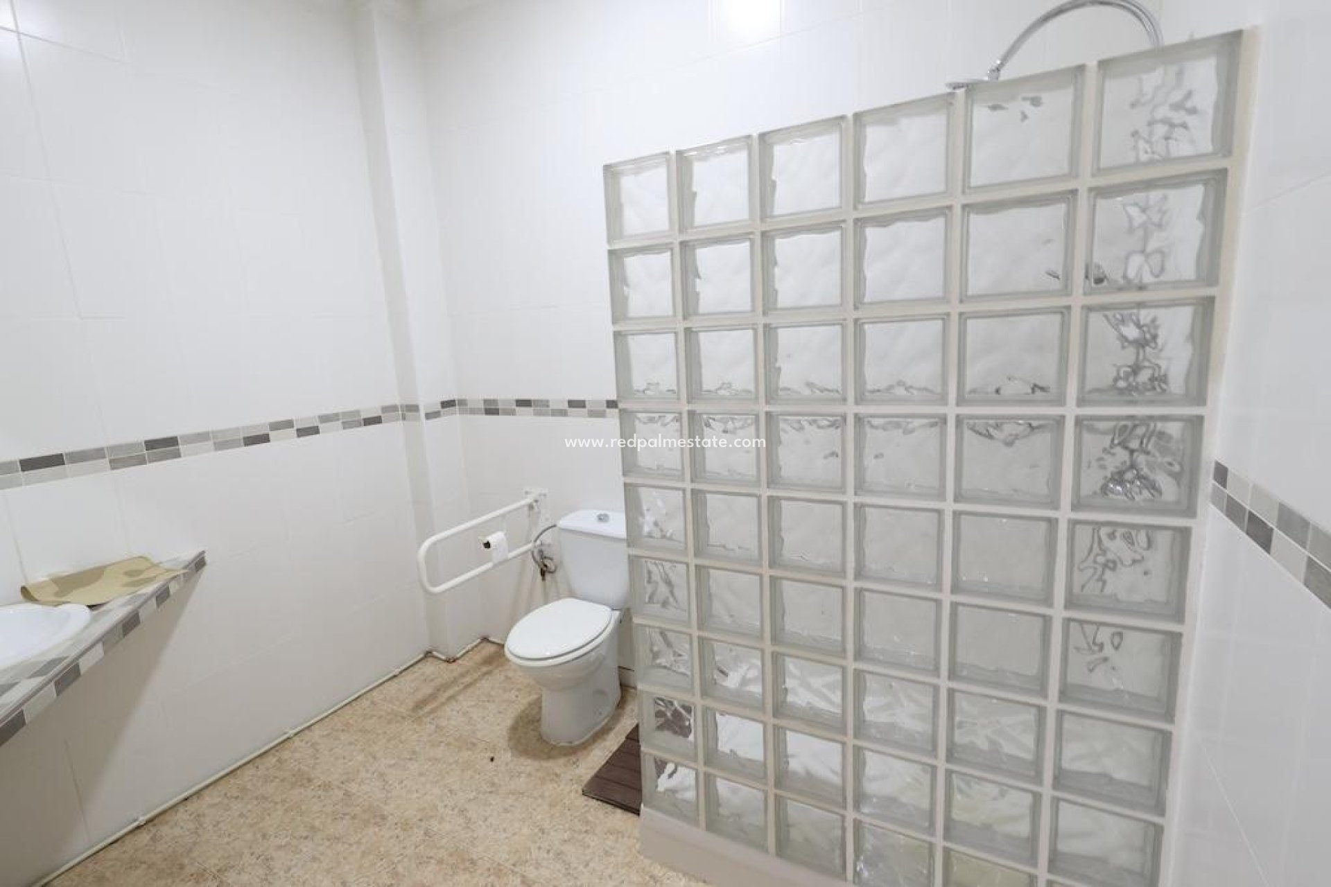 Revente - Entreprise -
Torrevieja - Centro Torrevieja