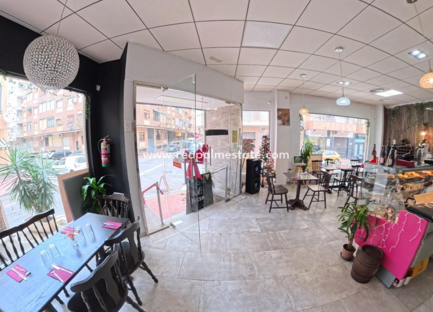 Revente - Entreprise -
Torrevieja - Centro Torrevieja