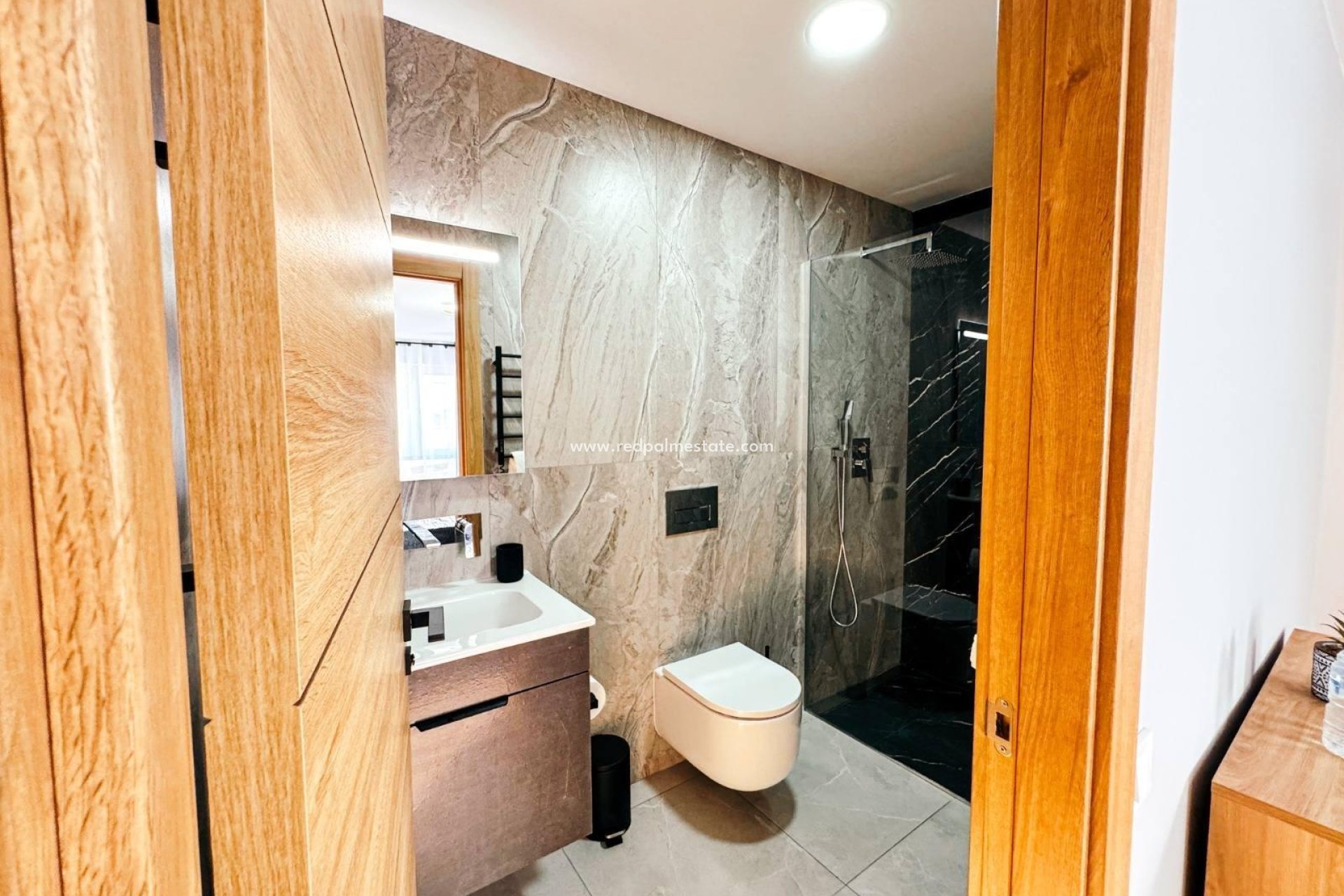 Revente - Entreprise -
Torrevieja - Centro Torrevieja