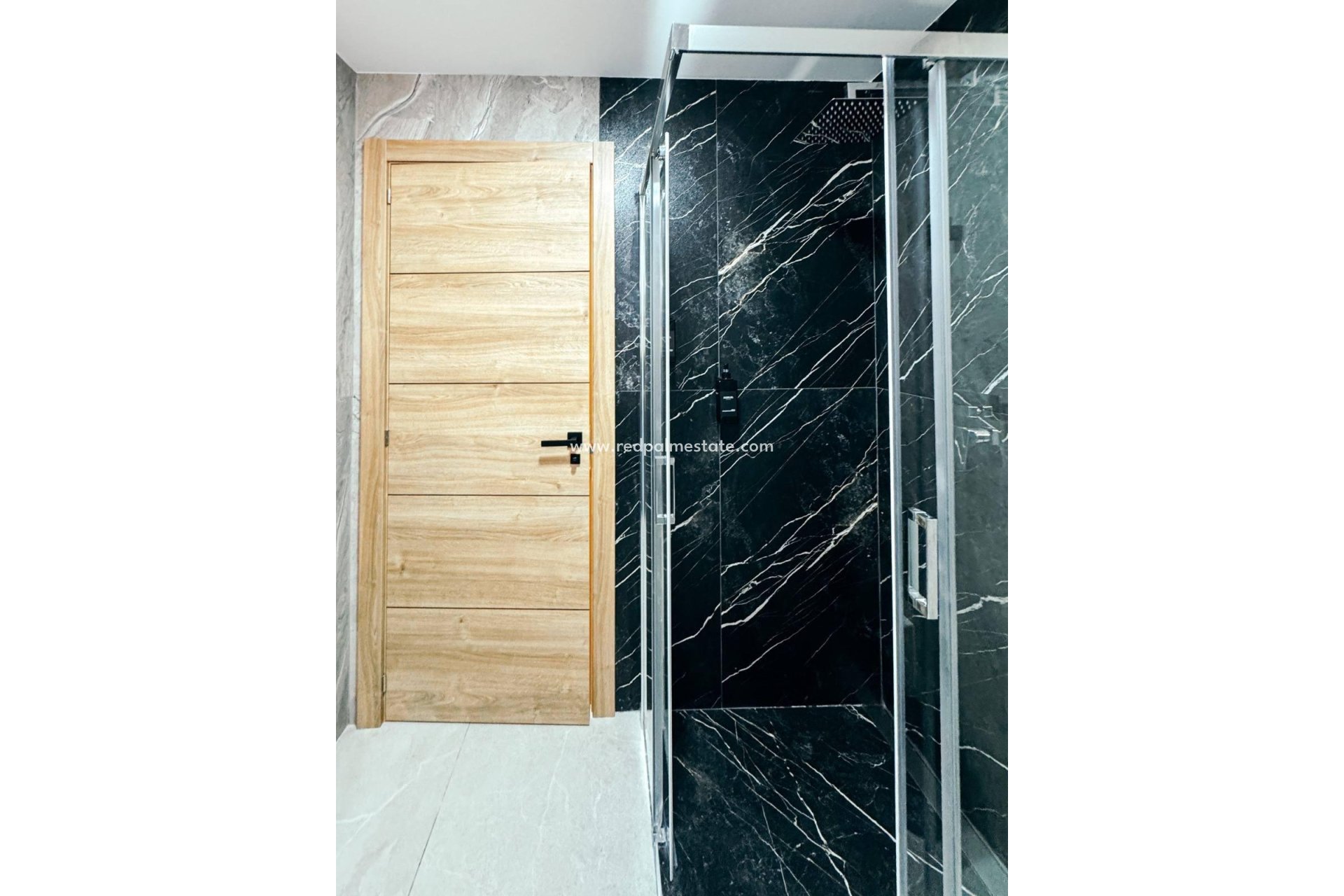 Revente - Entreprise -
Torrevieja - Centro Torrevieja