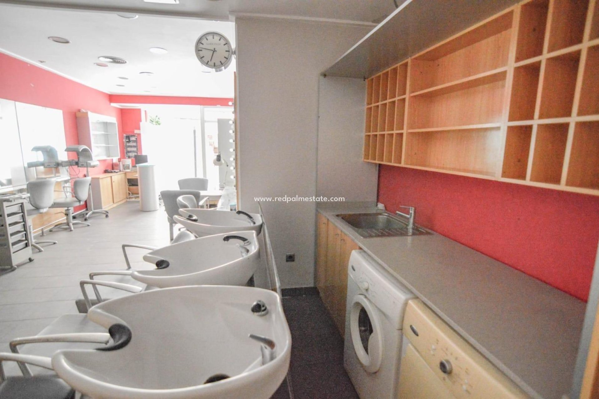 Revente - Entreprise -
Torrevieja - Centro