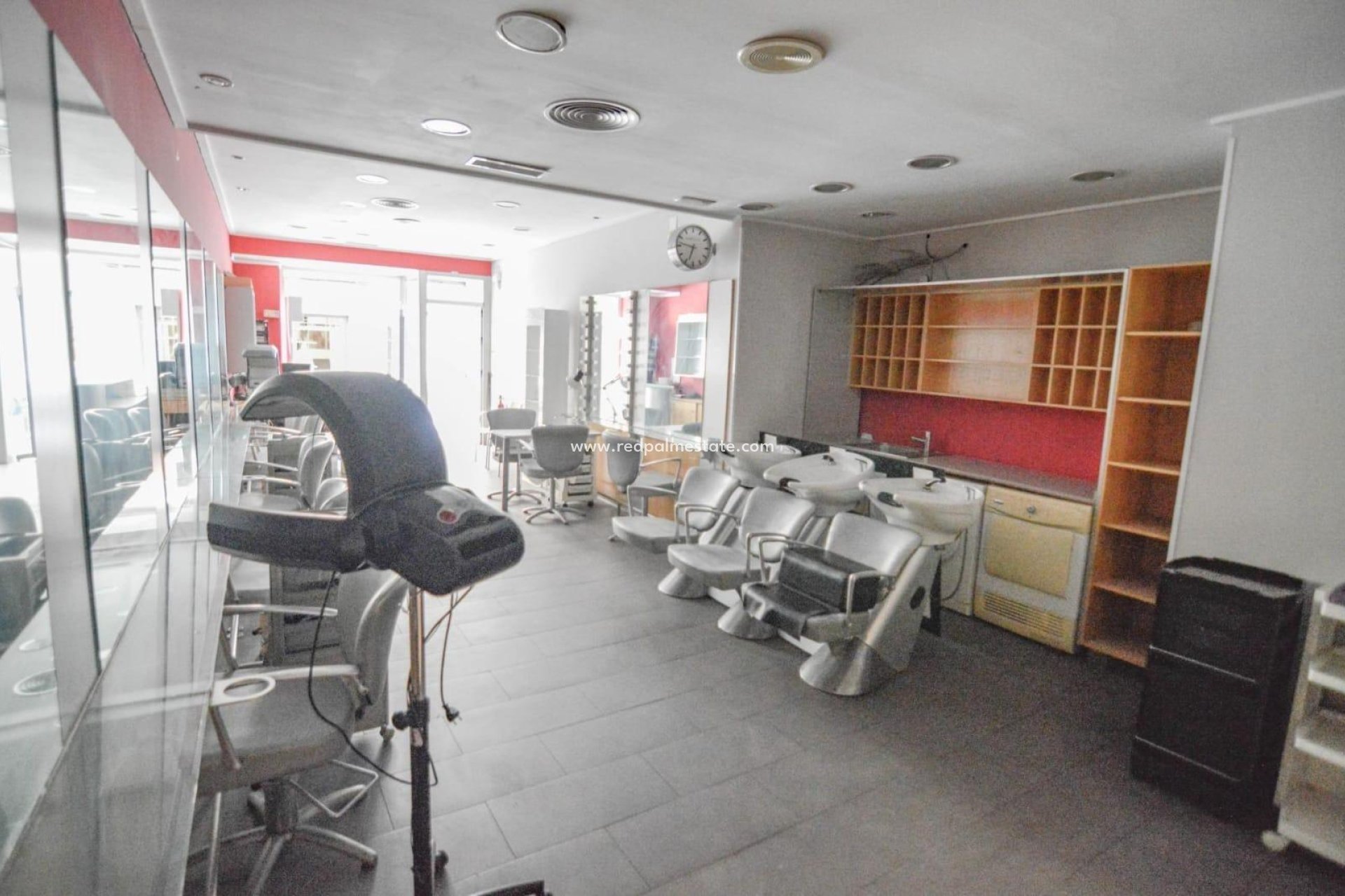 Revente - Entreprise -
Torrevieja - Centro