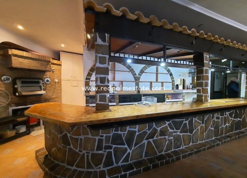 Revente - Entreprise -
Torrevieja - El Acequión - Los Náufragos