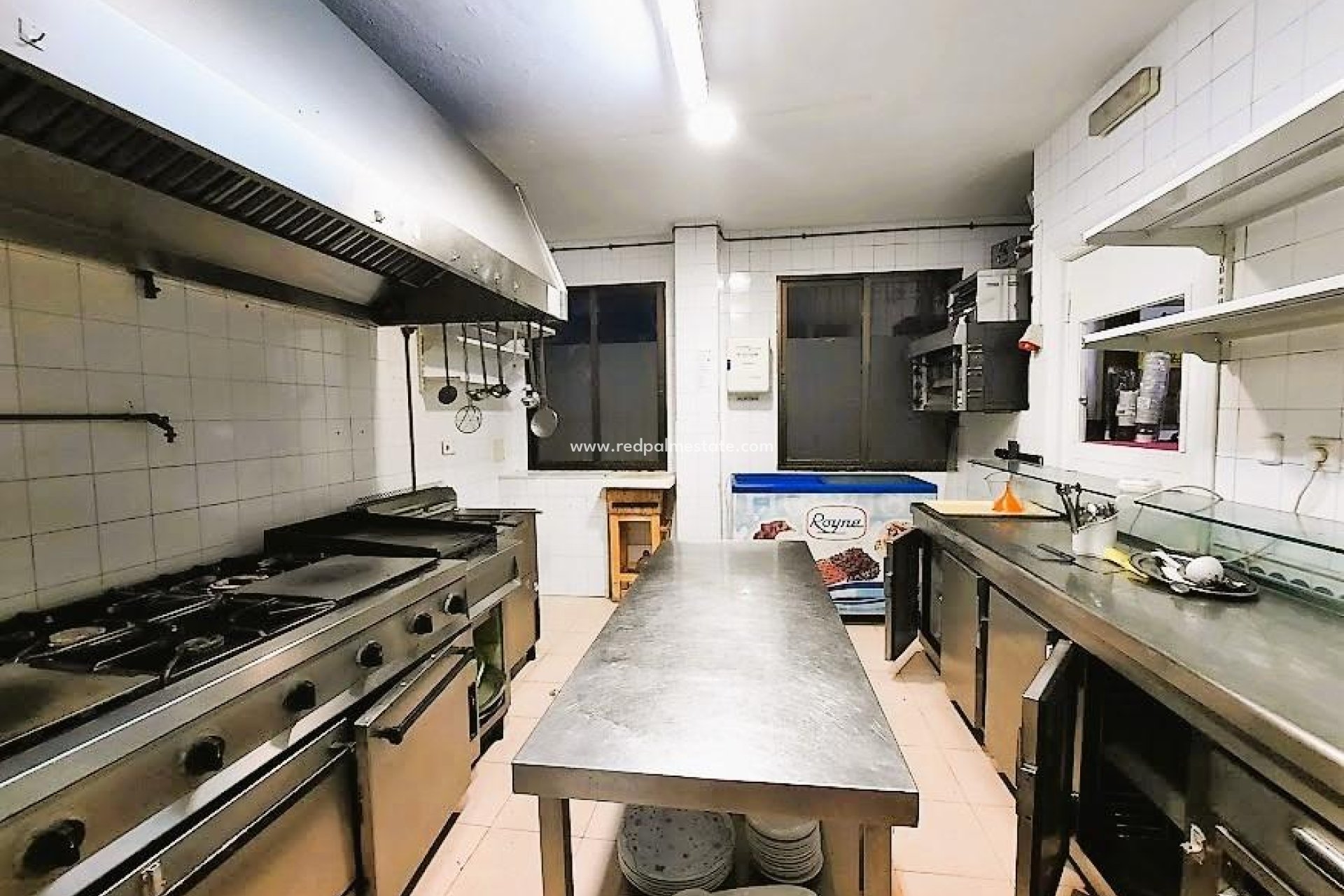 Revente - Entreprise -
Torrevieja - El Acequión - Los Náufragos