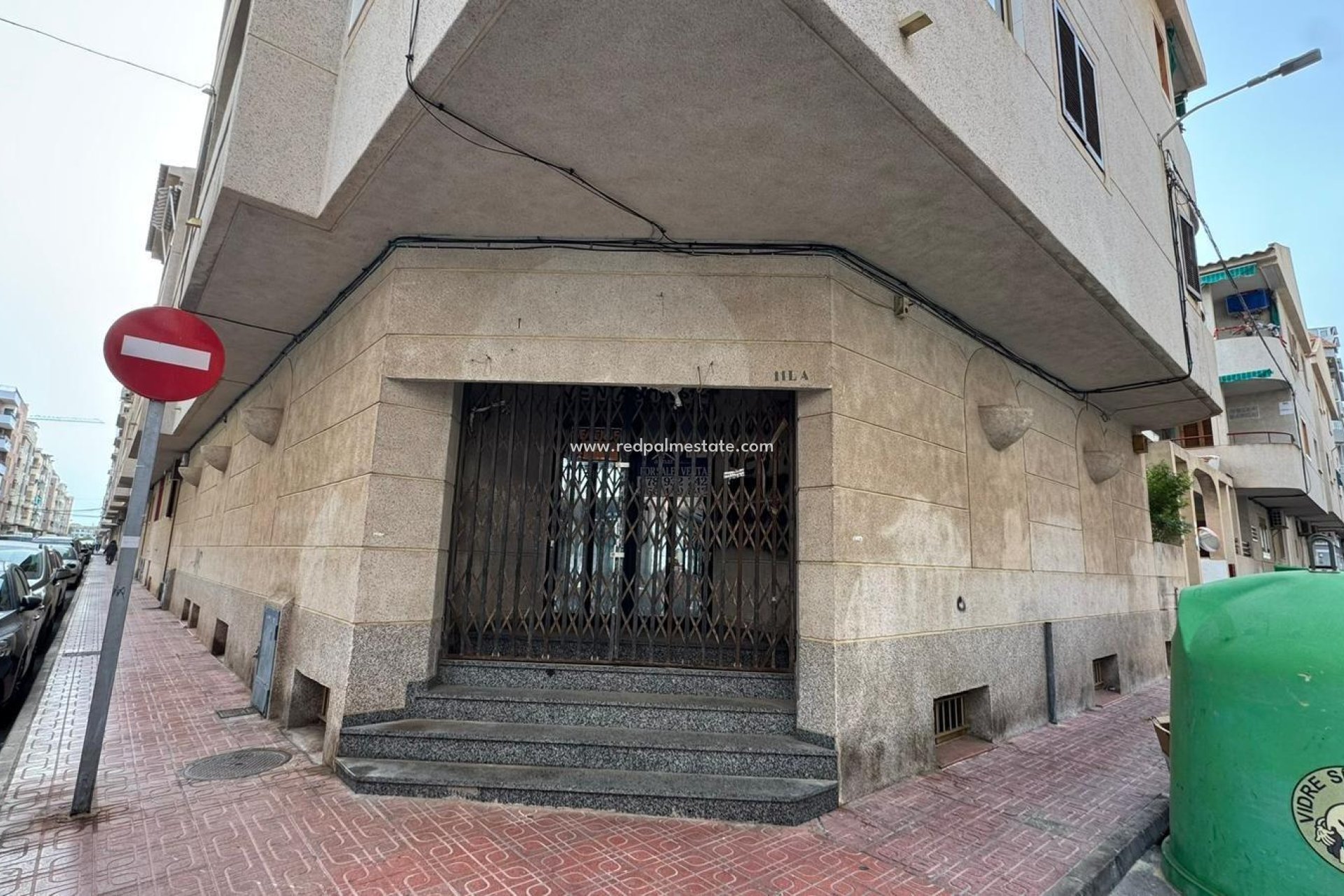 Revente - Entreprise -
Torrevieja - El Acequión - Los Náufragos