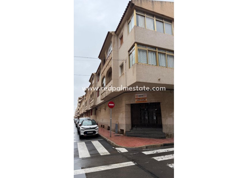 Revente - Entreprise -
Torrevieja - El Acequión - Los Náufragos