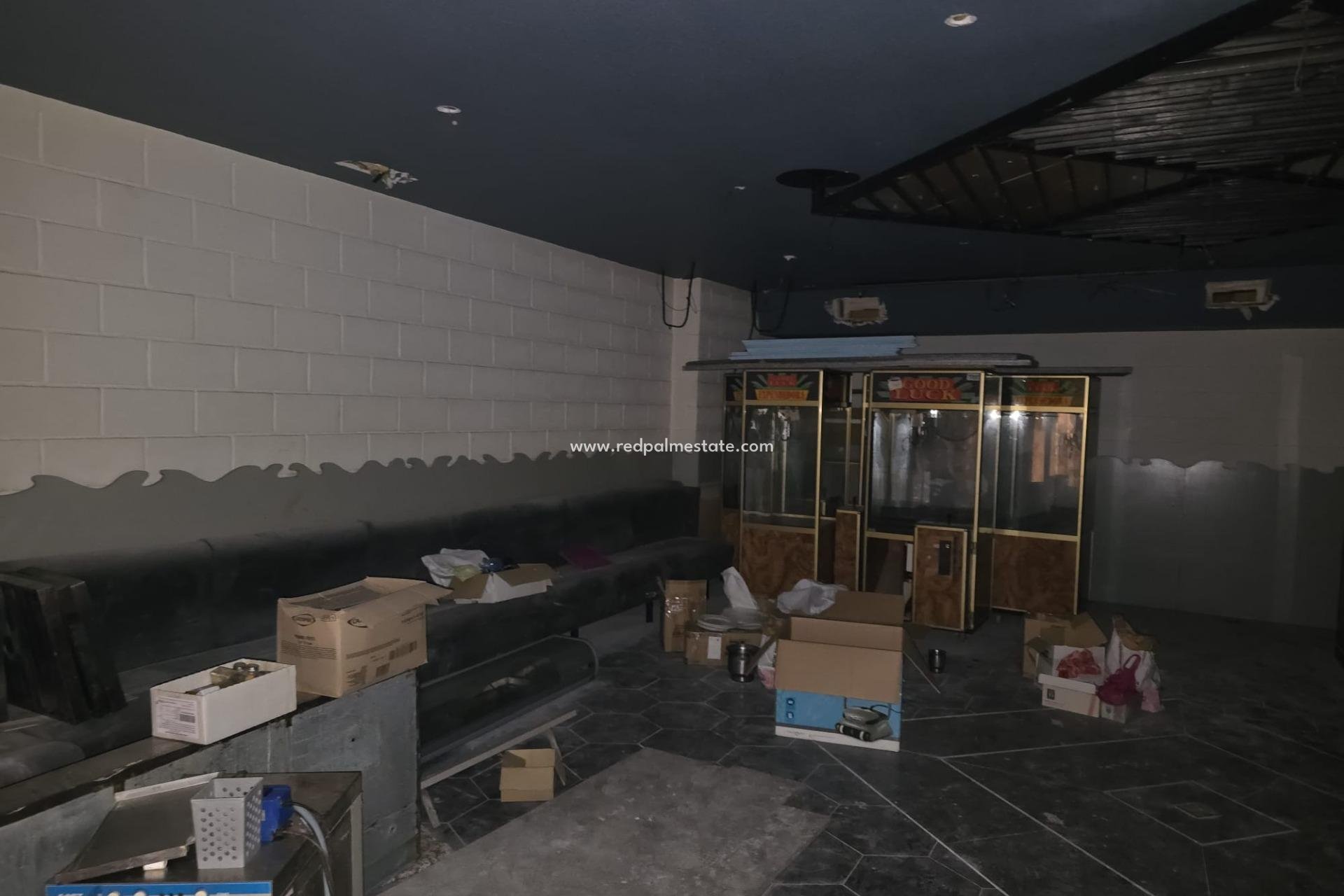 Revente - Entreprise -
Torrevieja - El Acequión - Los Náufragos