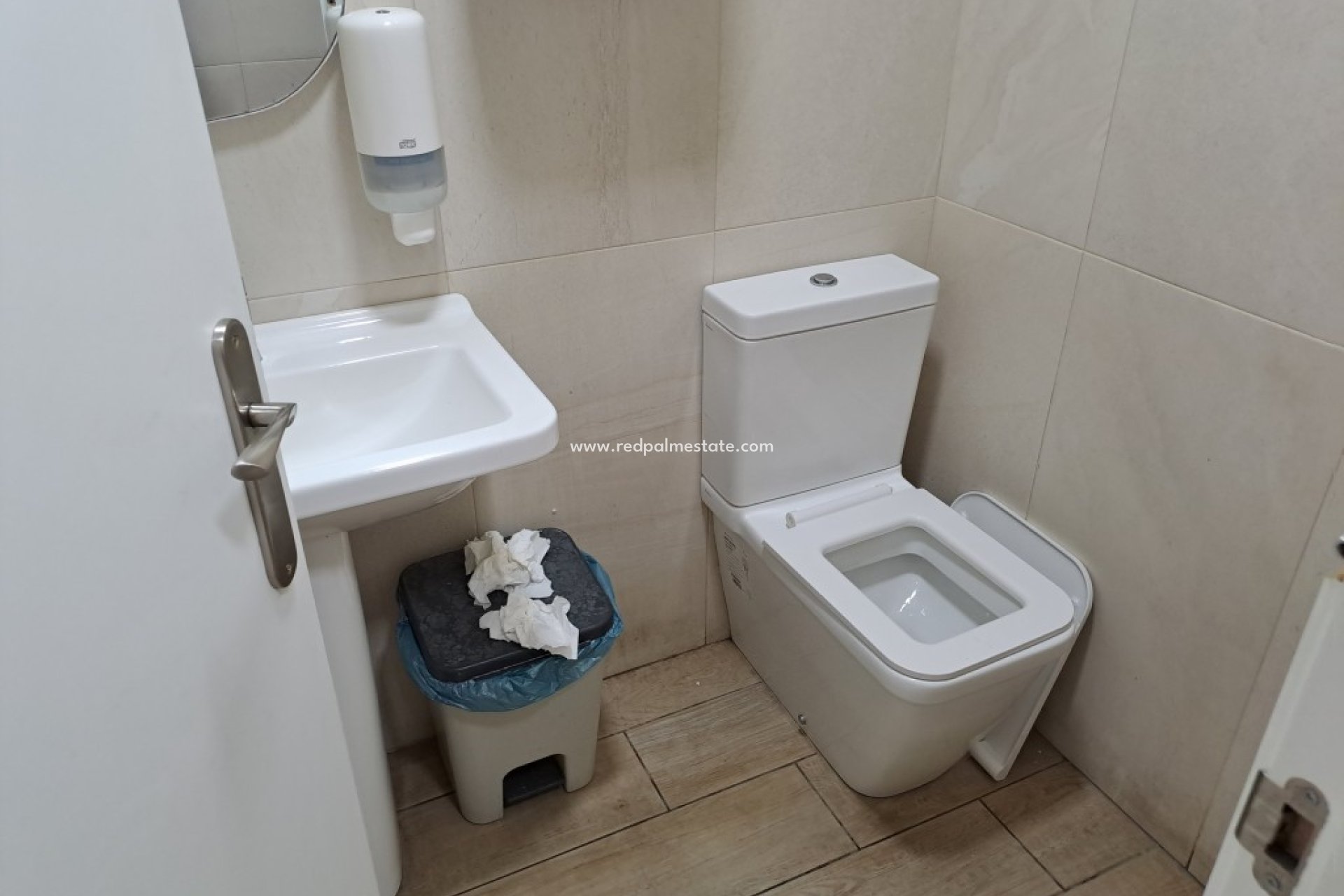 Revente - Entreprise -
Torrevieja - La Mata