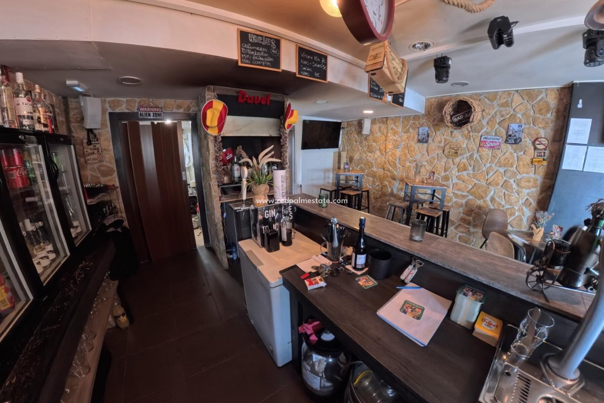 Revente - Entreprise -
Torrevieja - La Siesta - El Salado - Torreta