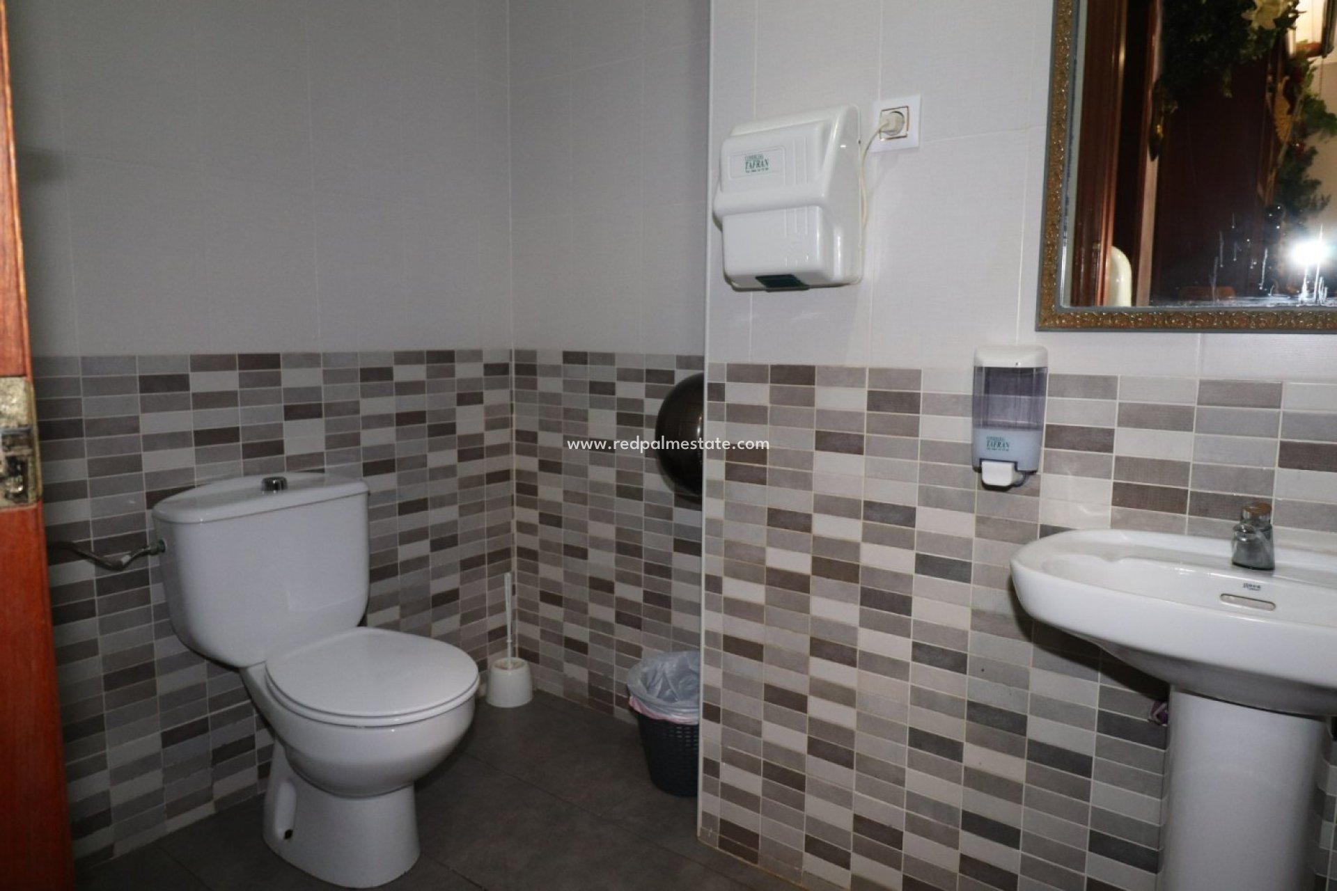 Revente - Entreprise -
Torrevieja - Playa del Cura