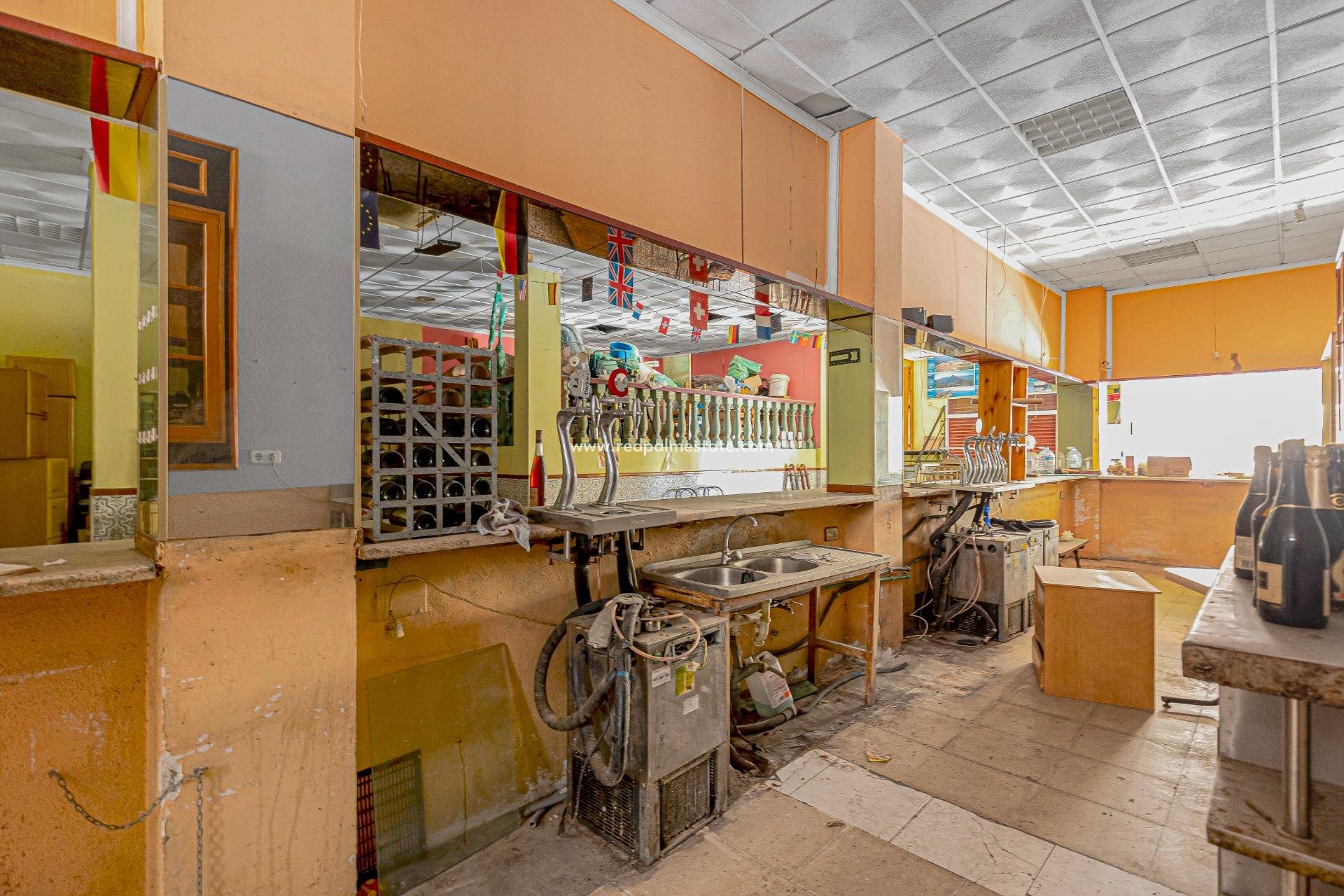 Revente - Entreprise -
Torrevieja - Playa del Cura