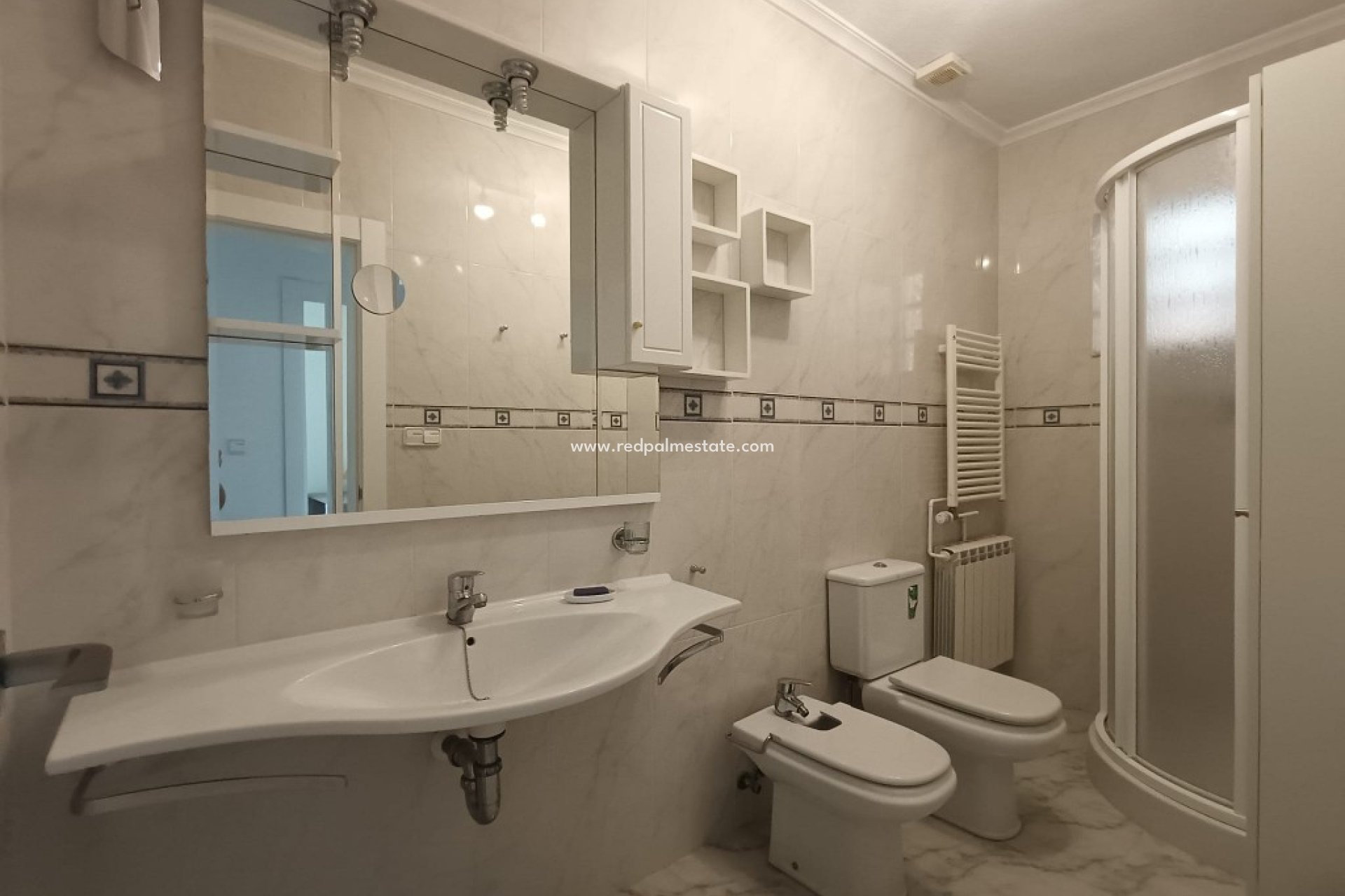 Revente - Finca / Propriété de campagne -
Albatera