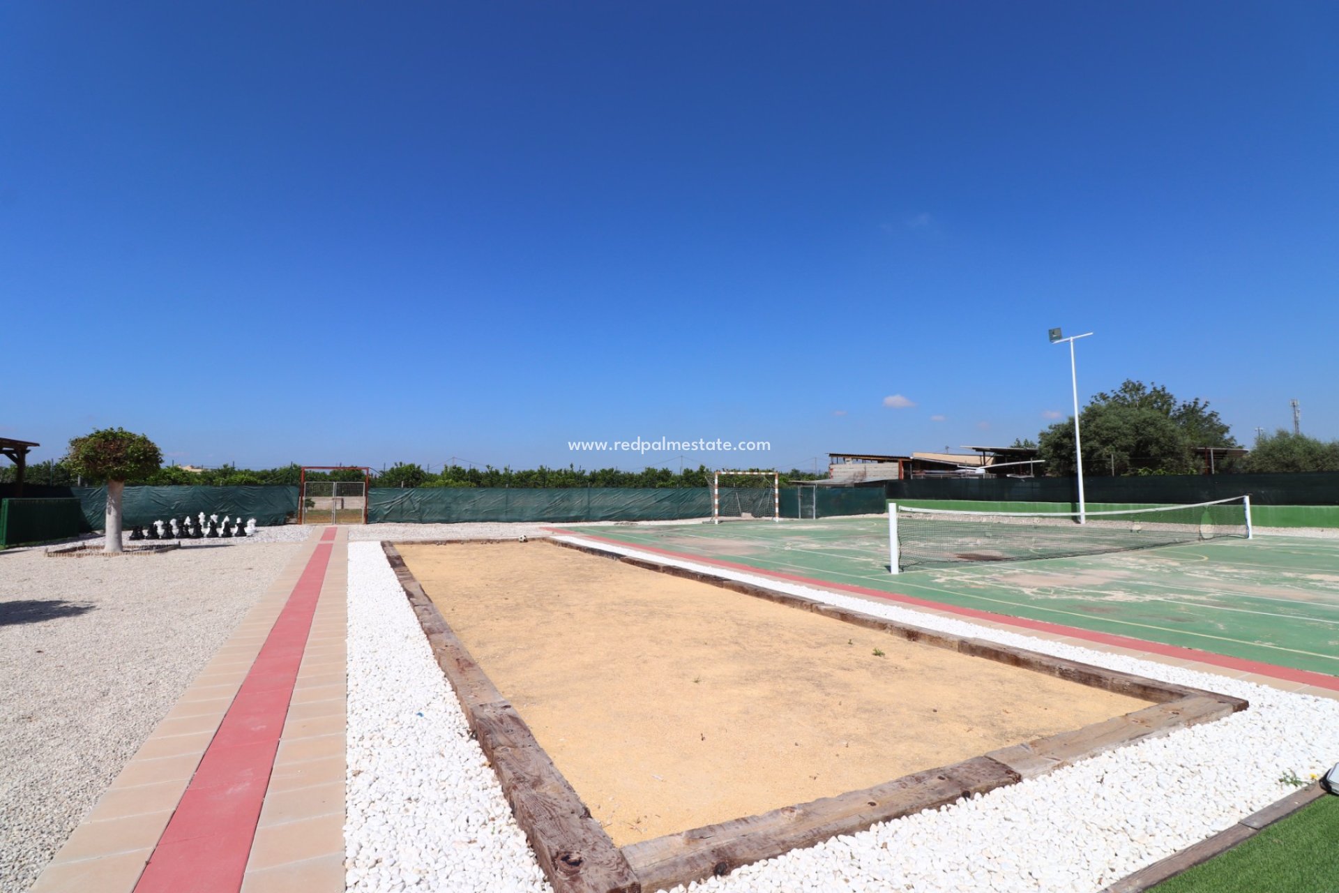 Revente - Finca / Propriété de campagne -
Benferri