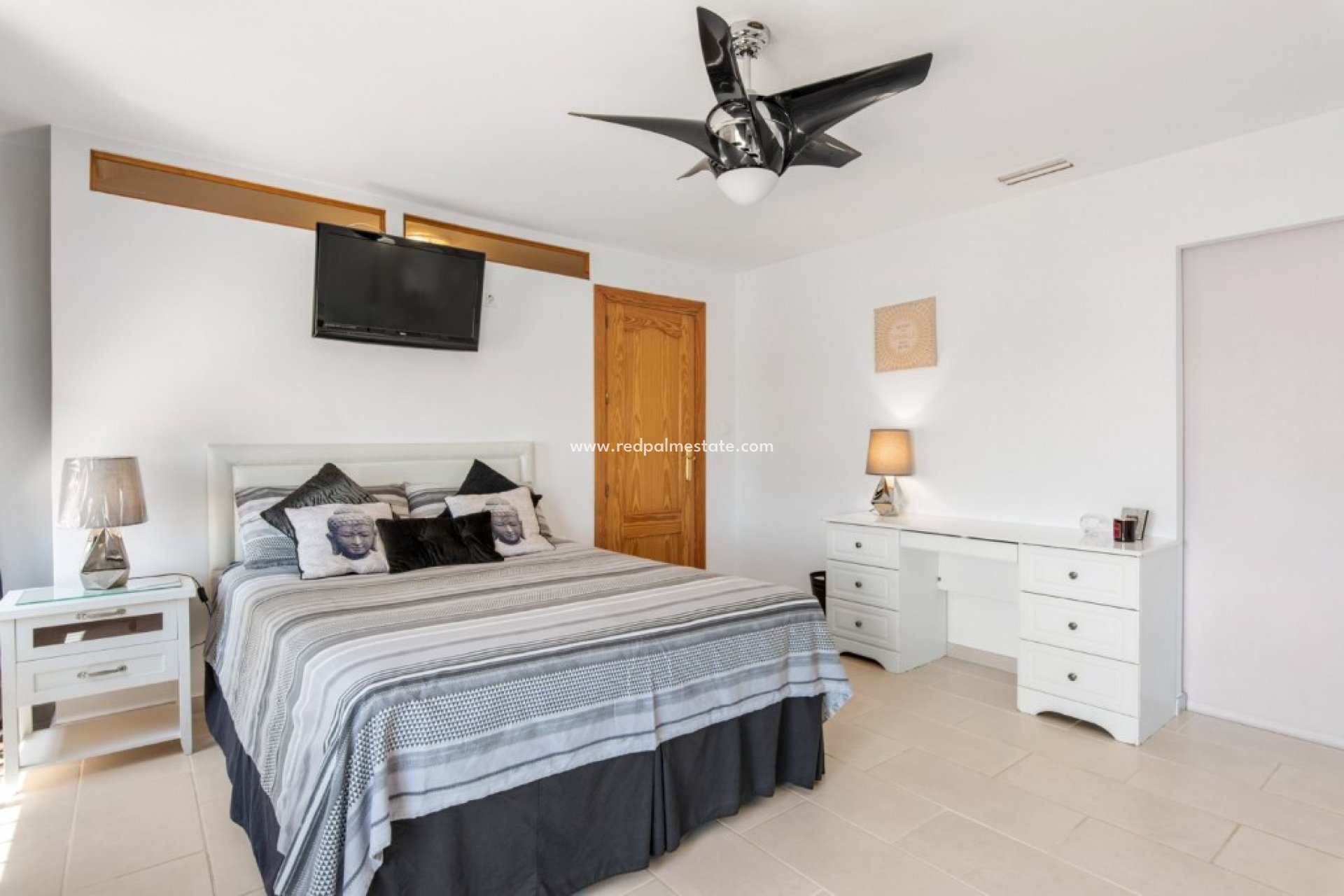 Revente - Finca / Propriété de campagne -
Catral