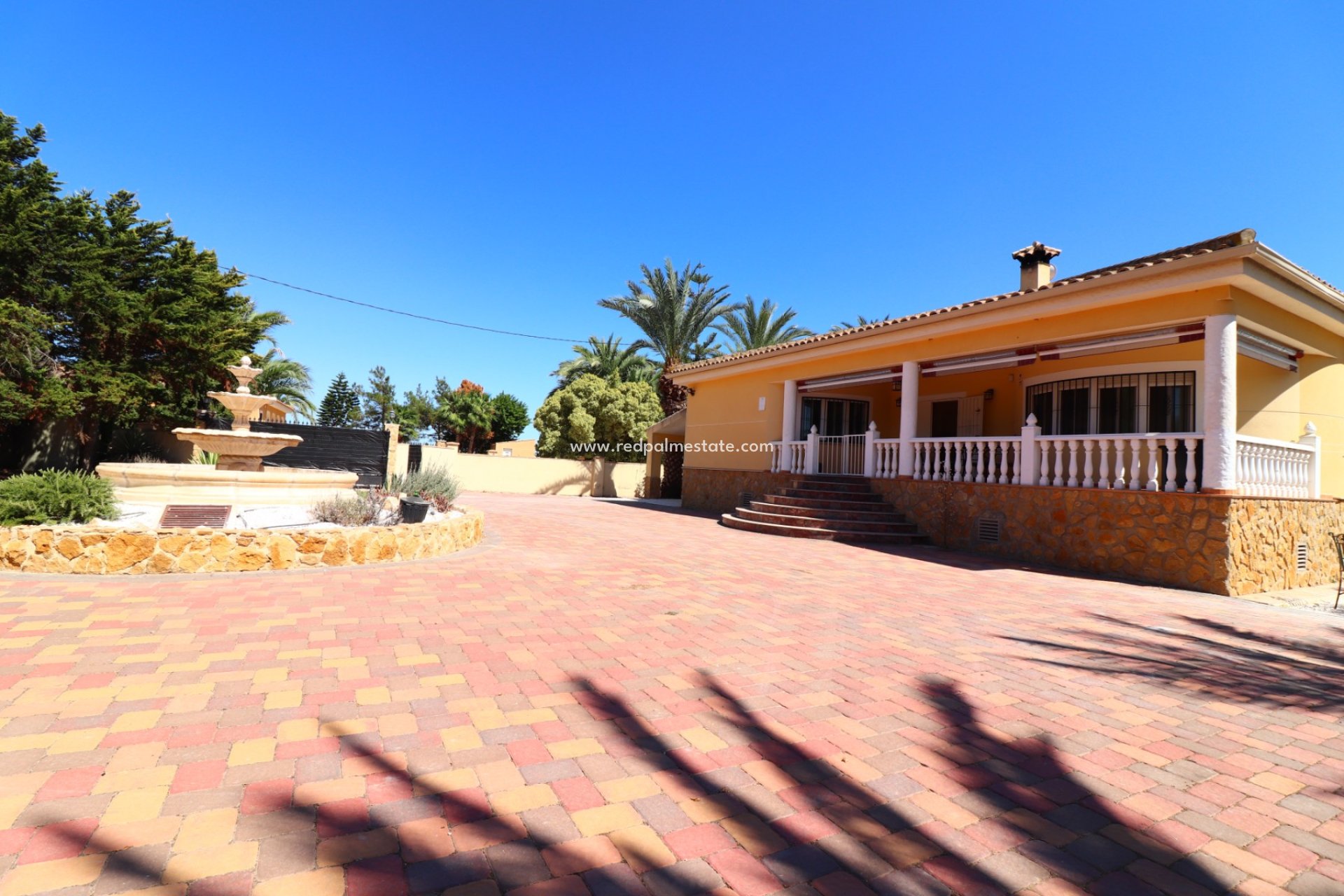 Revente - Finca / Propriété de campagne -
Catral