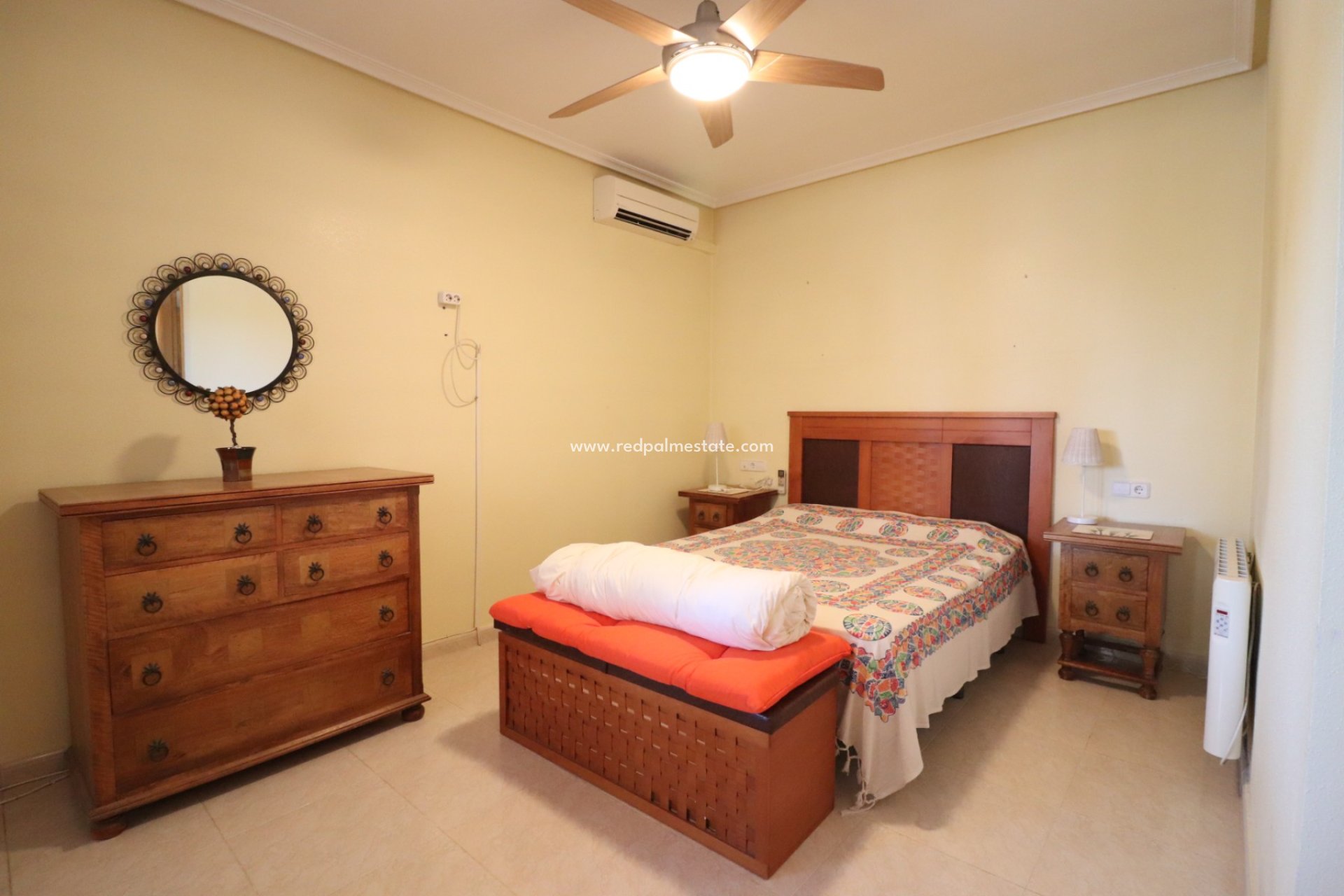 Revente - Finca / Propriété de campagne -
Catral