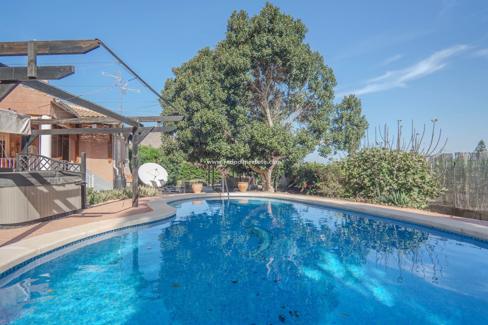 Revente - Finca / Propriété de campagne -
Orihuela