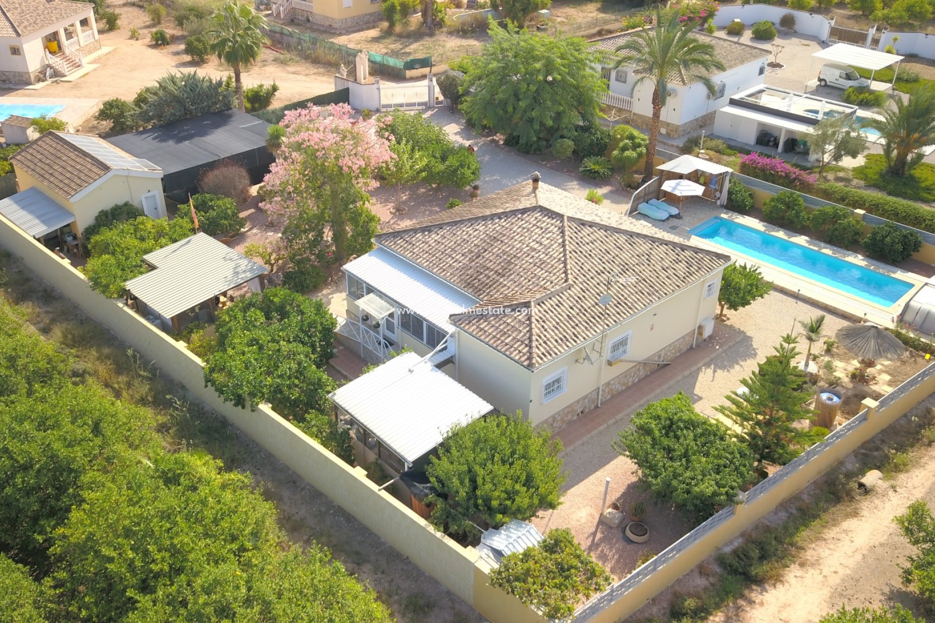 Revente - Finca / Propriété de campagne -
Orihuela