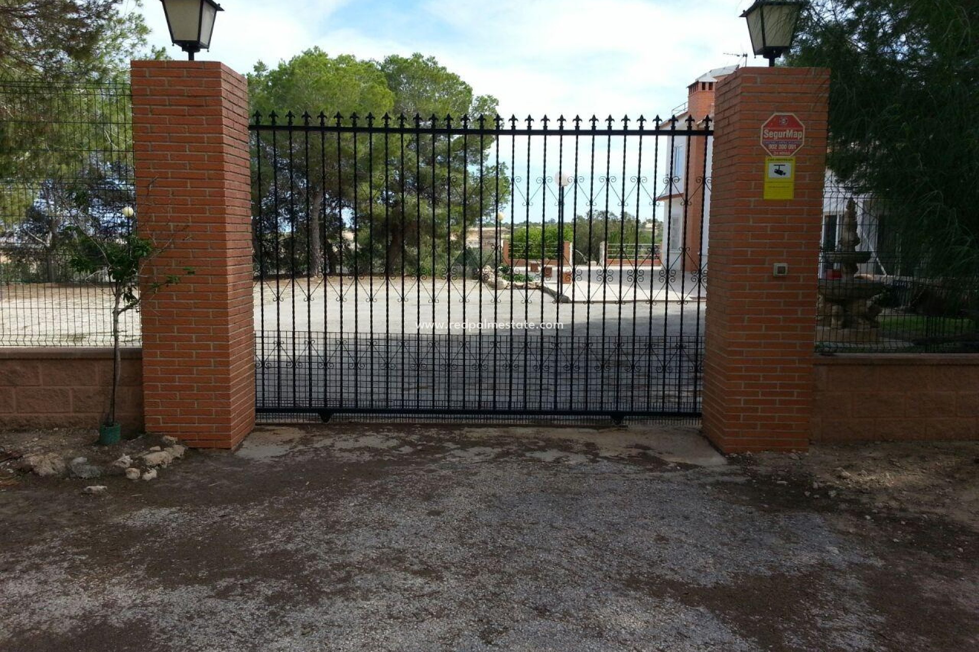 Revente - Finca / Propriété de campagne -
Torrevieja - Los balcones