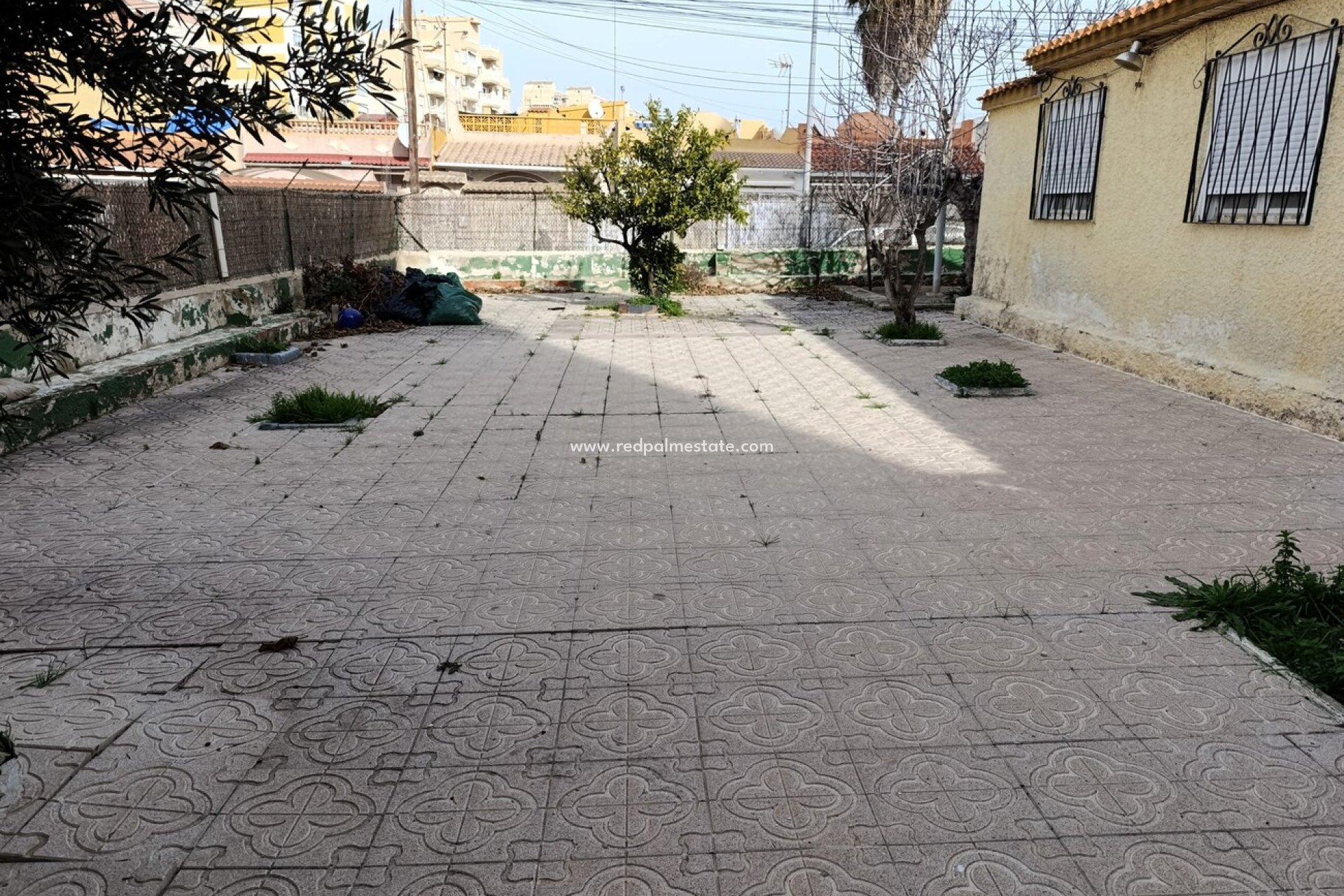 Revente - Finca / Propriété de campagne -
Torrevieja - Nueva Torrevieja - Aguas Nuevas