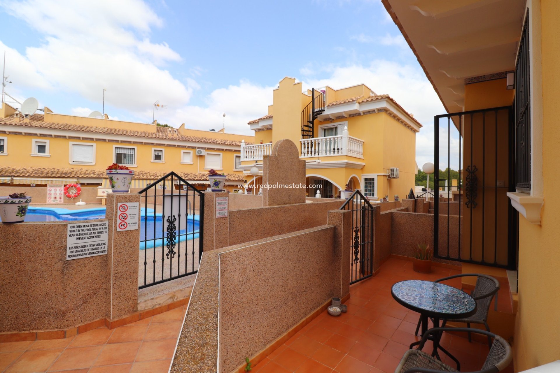 Revente - Maison de ville -
Algorfa