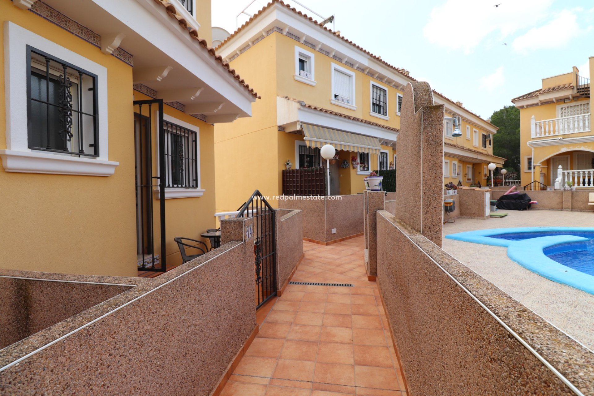 Revente - Maison de ville -
Algorfa