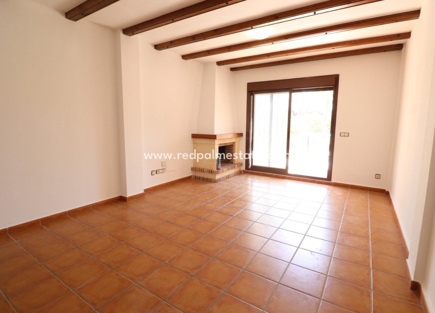 Revente - Maison de ville -
Algorfa