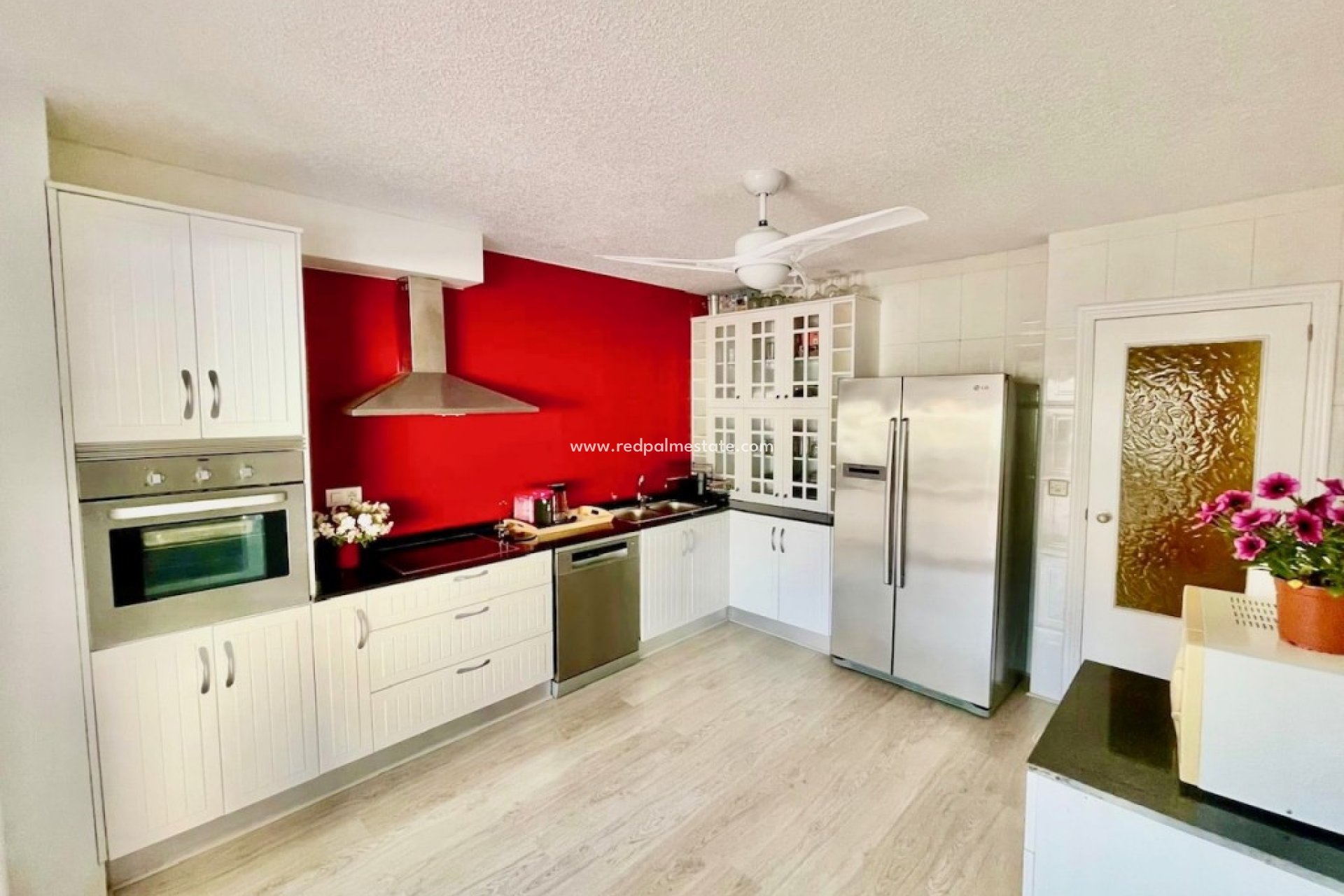 Revente - Maison de ville -
Aquilas