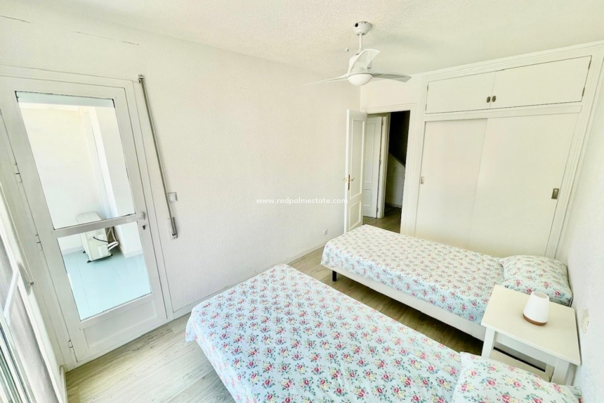 Revente - Maison de ville -
Aquilas