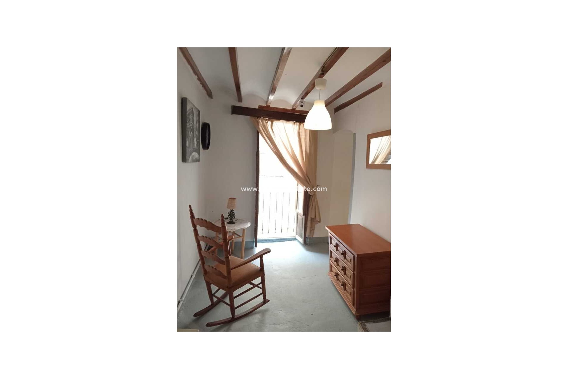 Revente - Maison de ville -
Castell de Castells - Inland